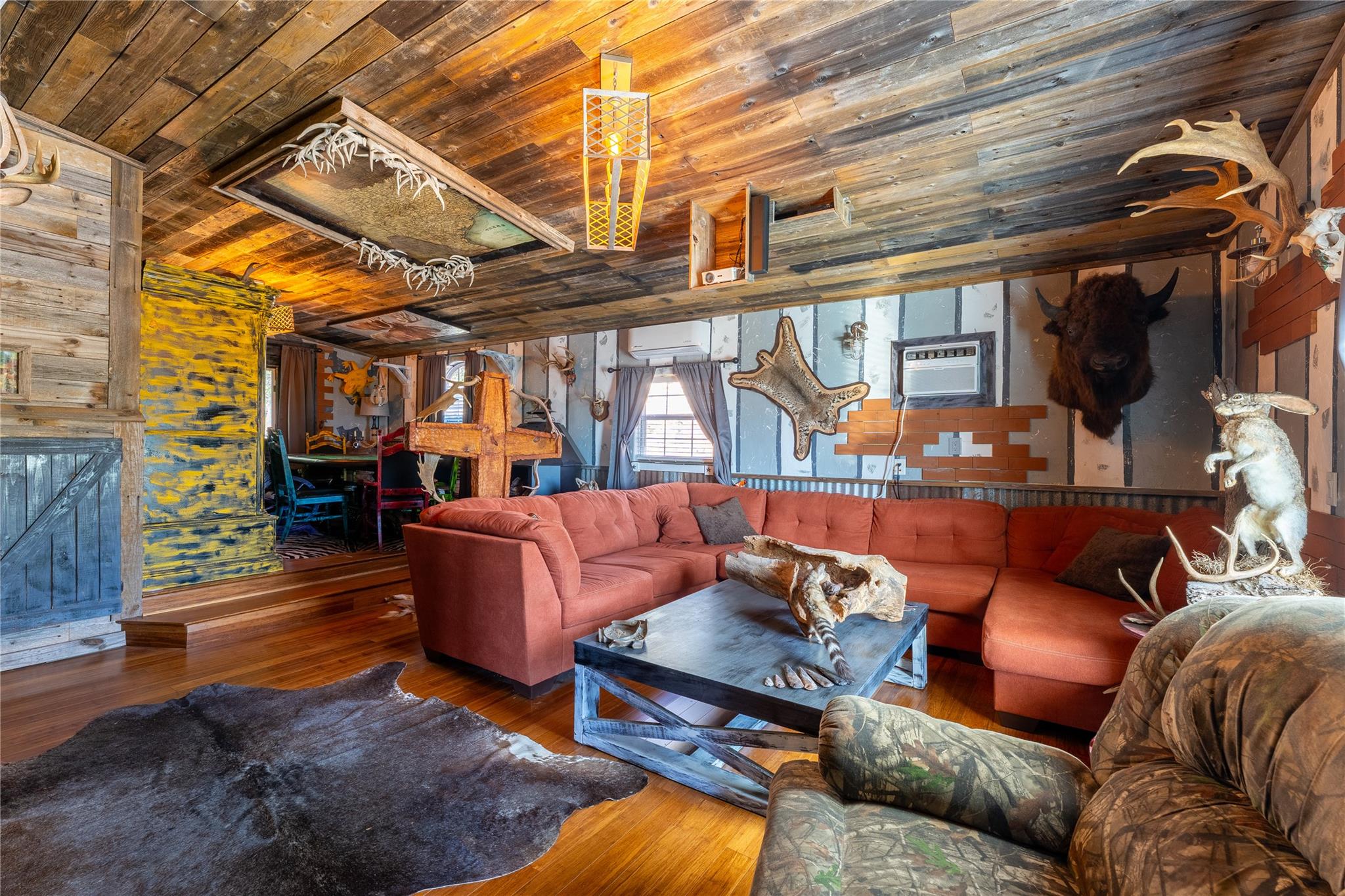 Image 12 of 39 For 3050 Contour Dr