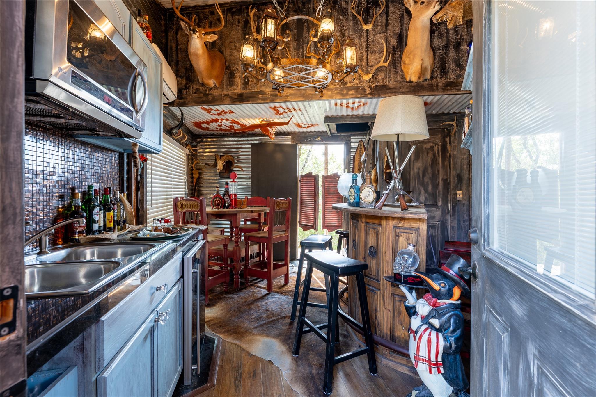 Image 27 of 39 For 3050 Contour Dr