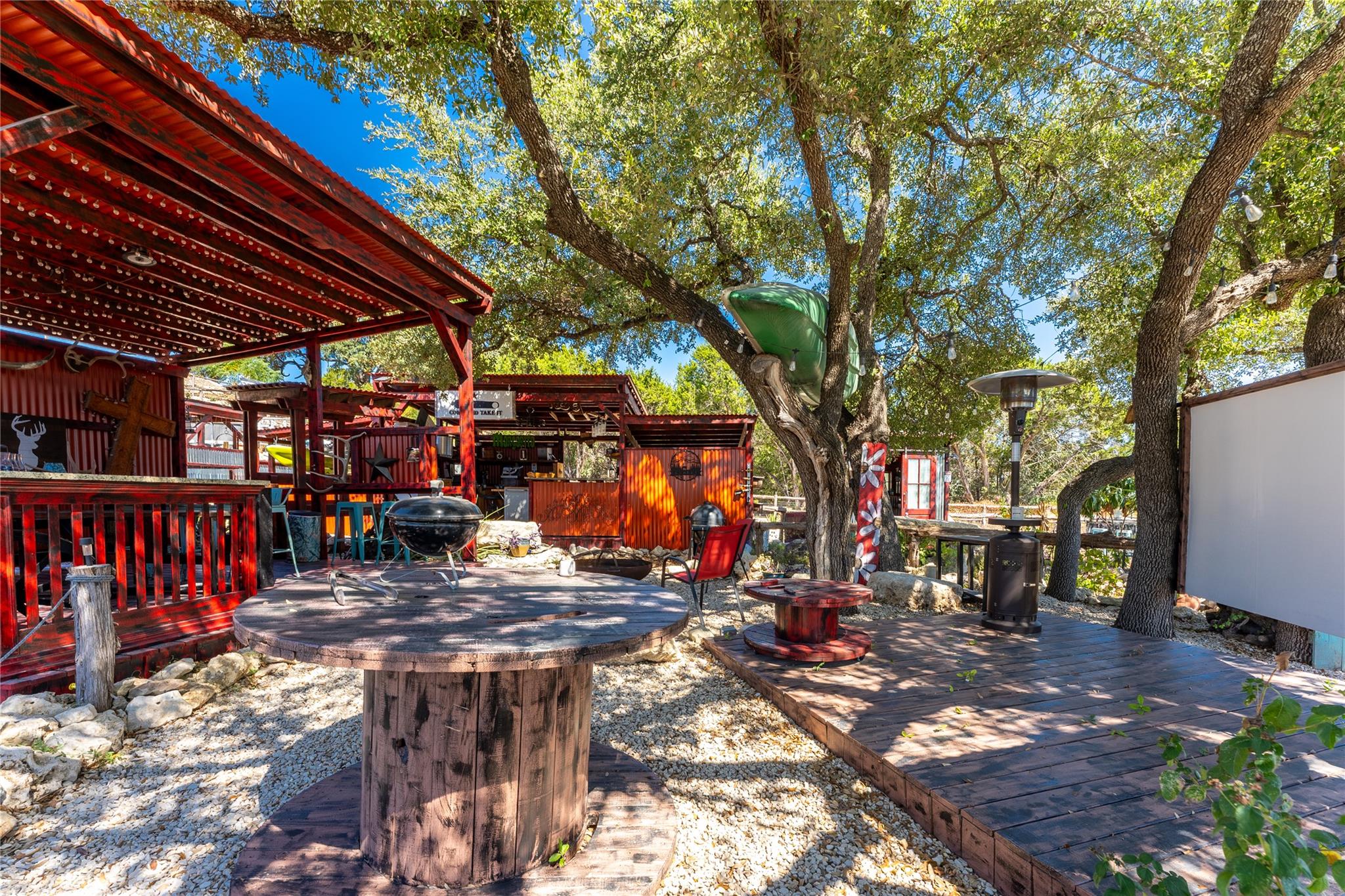 Image 29 of 39 For 3050 Contour Dr