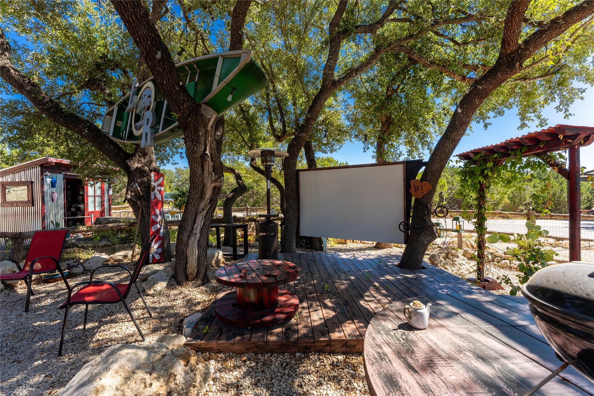 Image 30 of 39 For 3050 Contour Dr