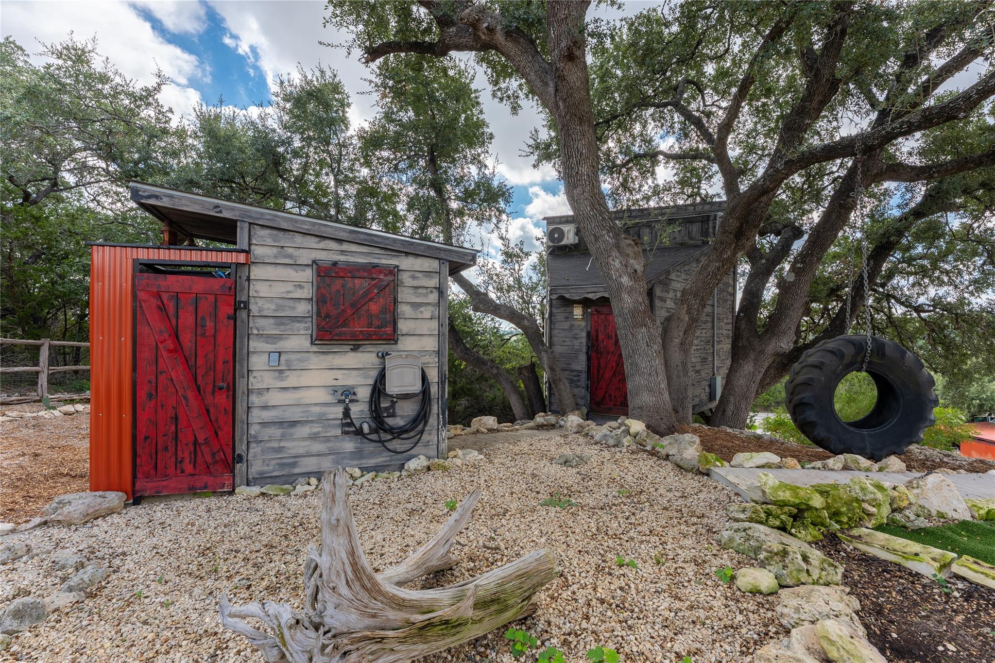 Image 37 of 39 For 3050 Contour Dr