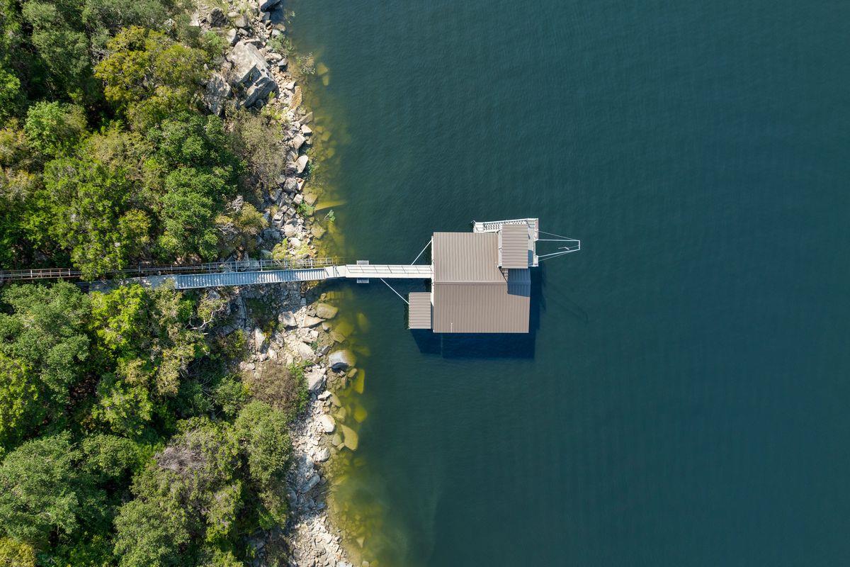 Image 18 of 37 For 4424 Eck Ln 