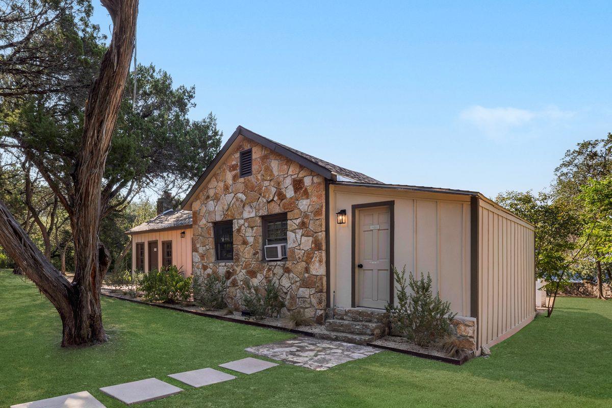 Image 27 of 37 For 4424 Eck Ln 