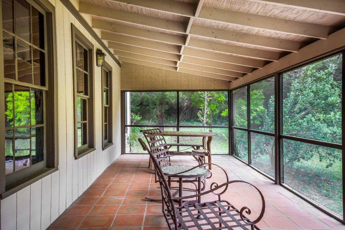 Image 33 of 37 For 4424 Eck Ln 