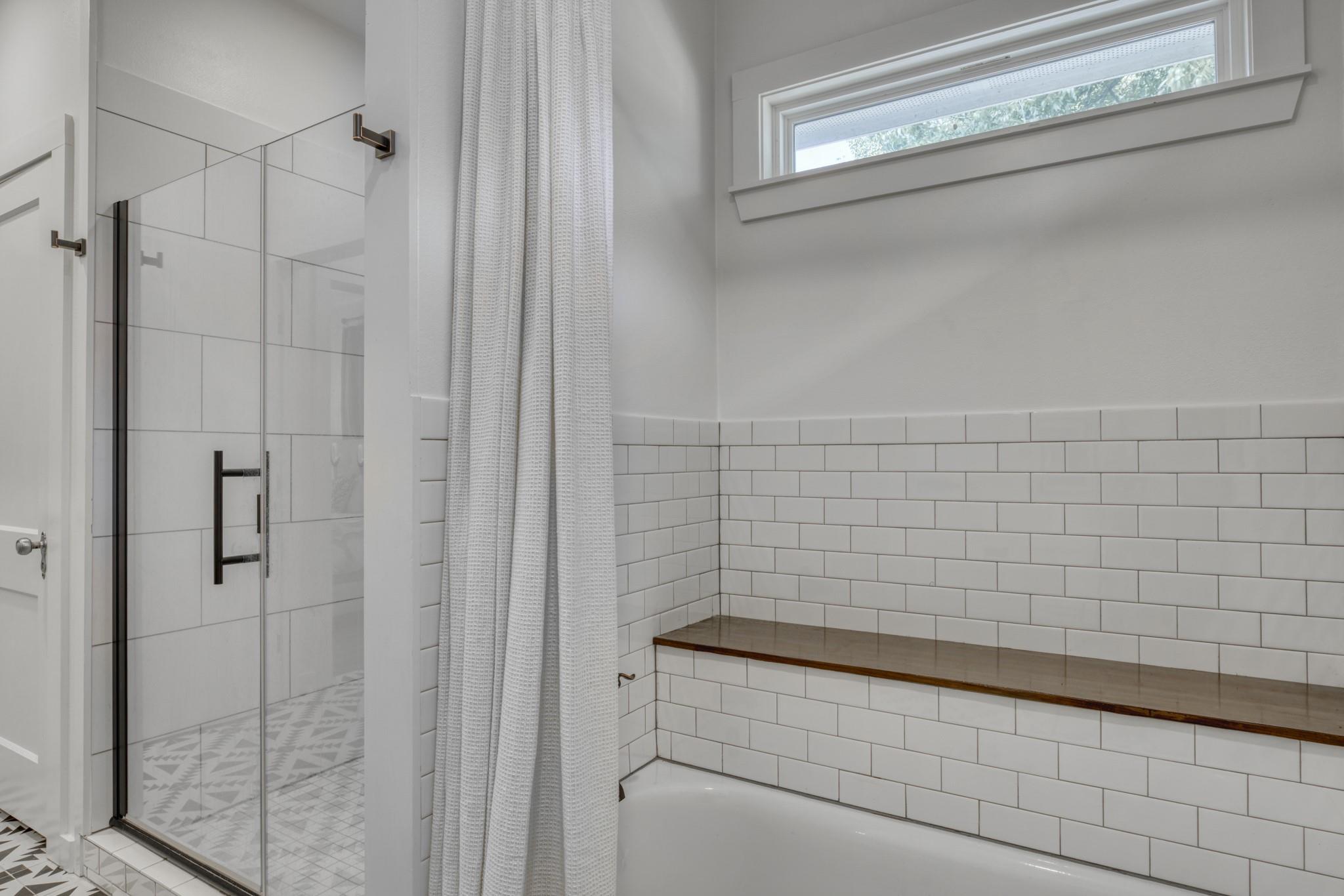 Image 16 of 33 For 1524 Highway 159 W