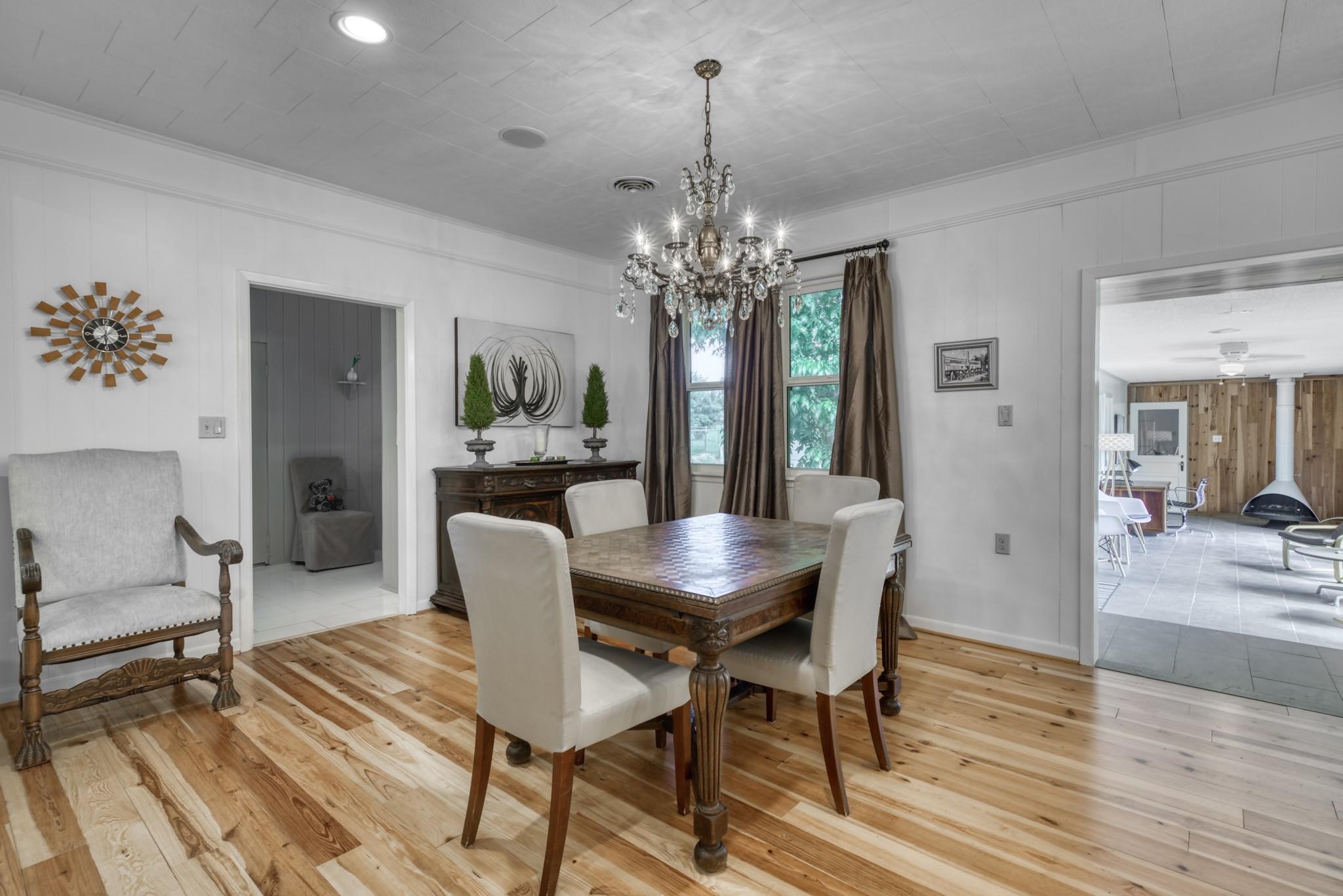 Image 9 of 33 For 1524 Highway 159 W