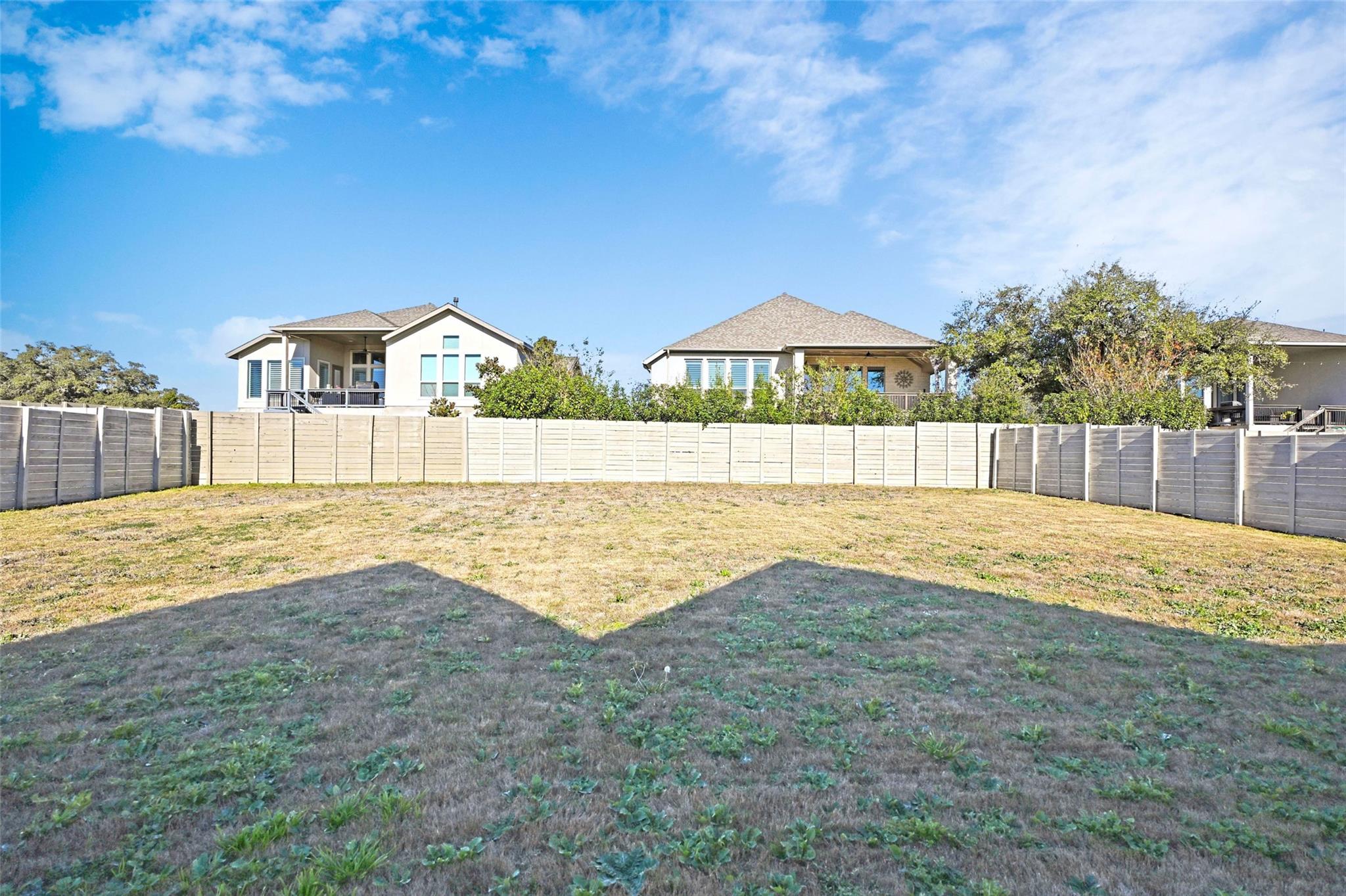 Image 27 of 32 For 588 Vale Ct 