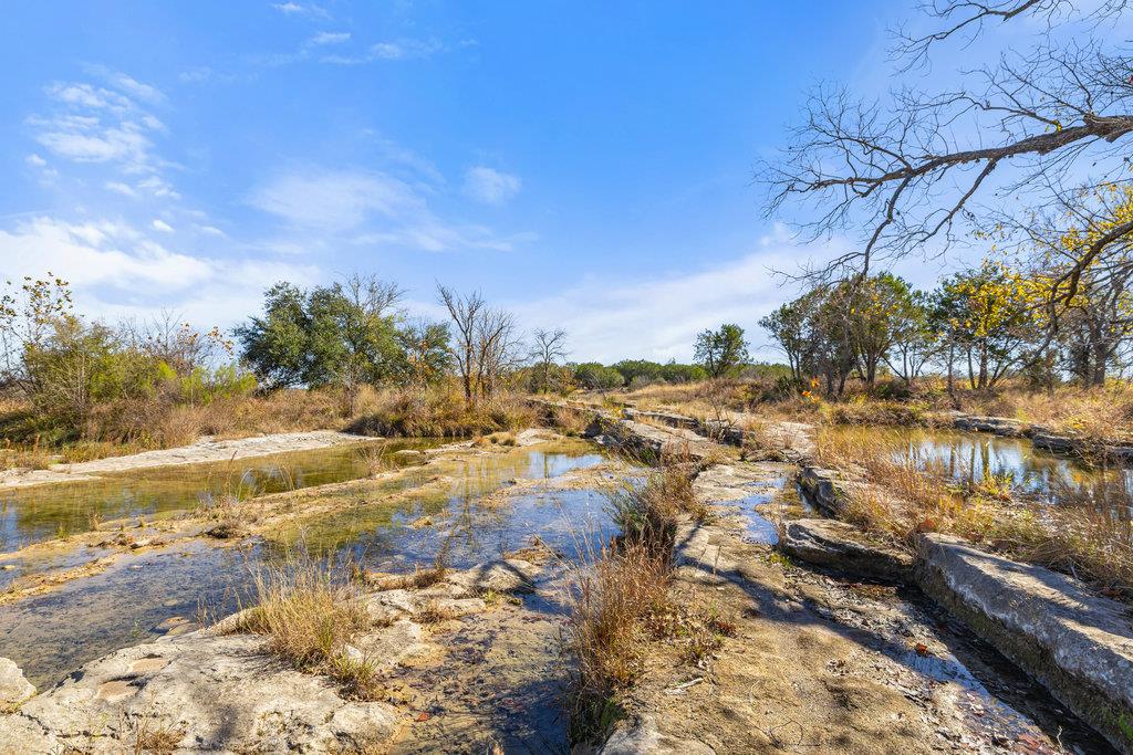 Image 21 of 25 For 1594 Ranch Road 1320