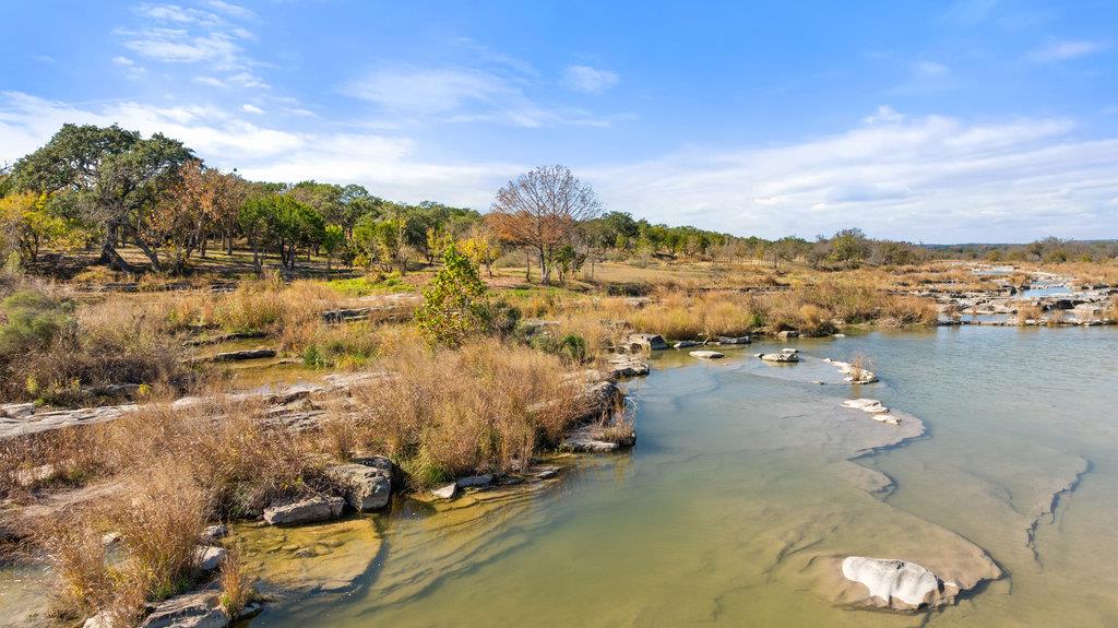 Image 4 of 25 For 1594 Ranch Road 1320