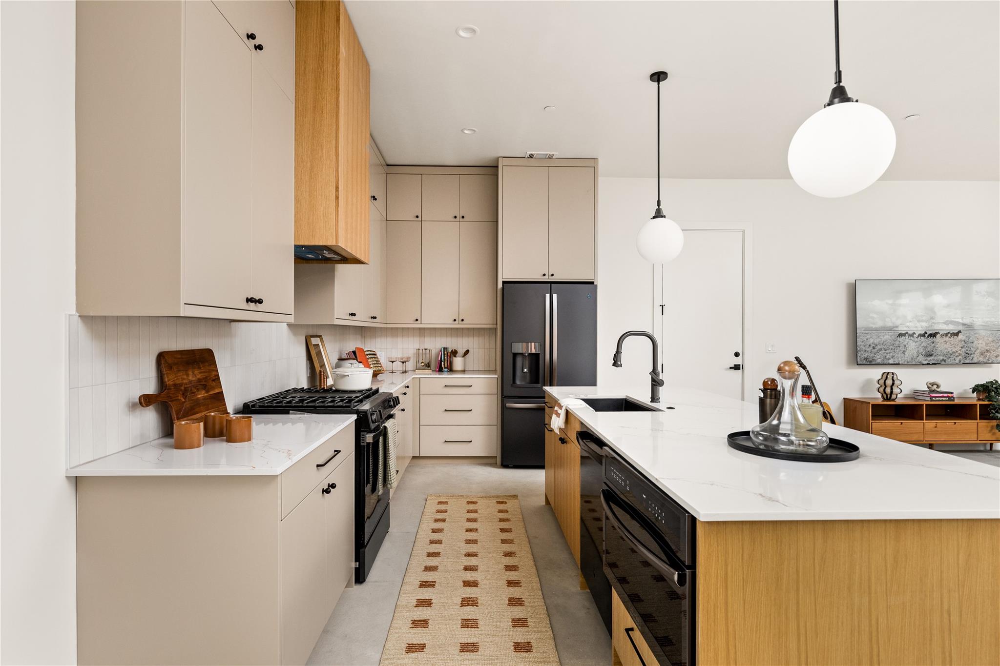 Image 15 of 40 For 4416 1st St 2