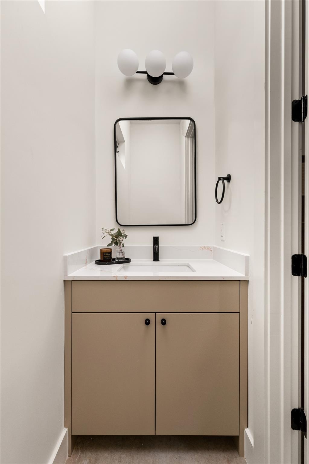 Image 18 of 40 For 4416 1st St 2