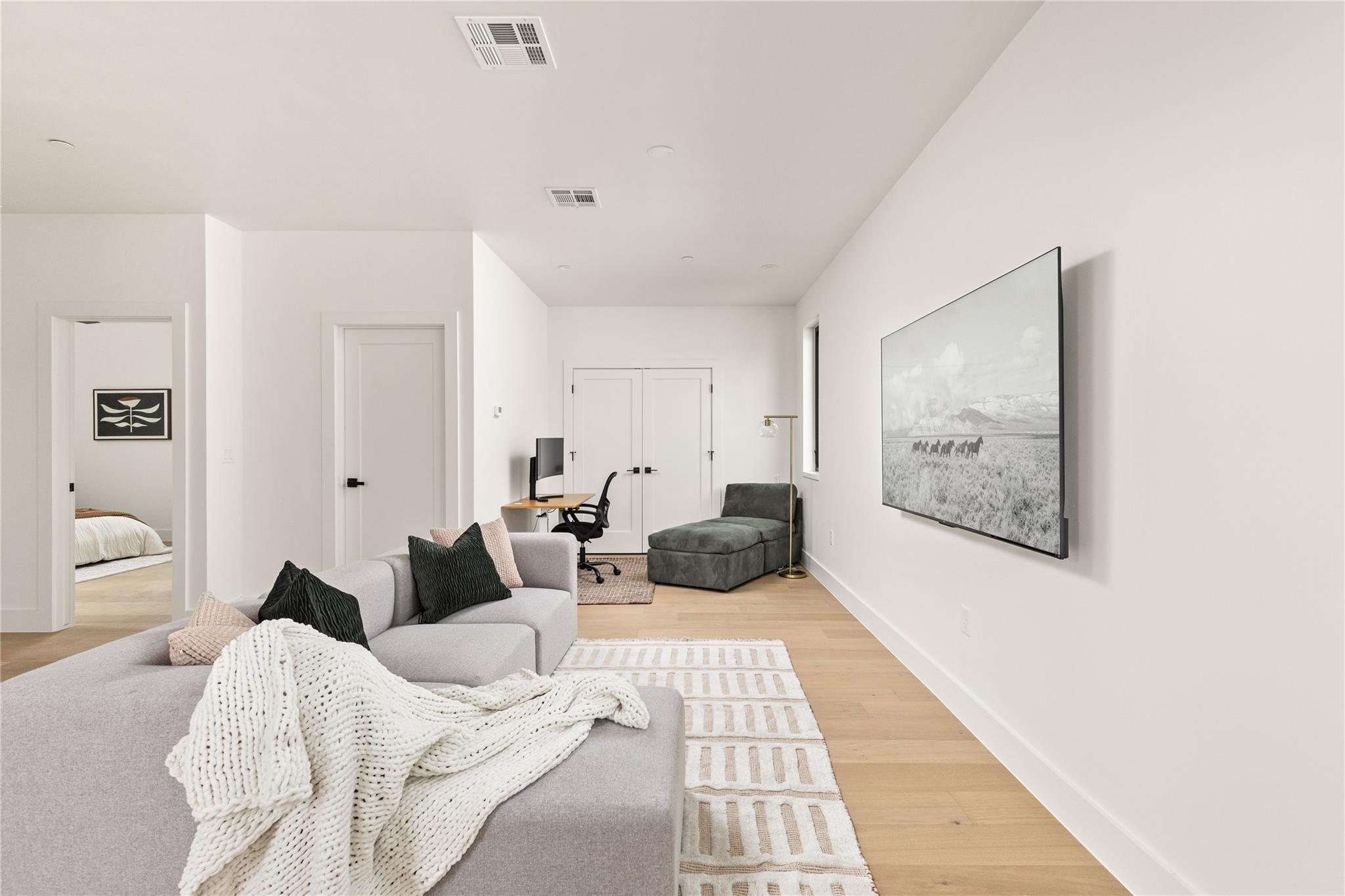 Image 31 of 40 For 4416 1st St 2