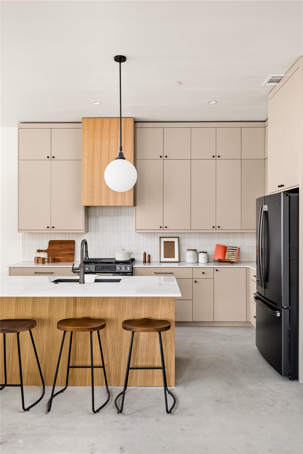 Image 9 of 40 For 4416 1st St 2