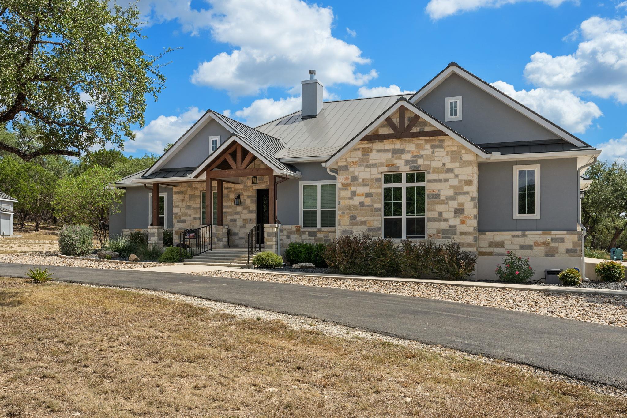 Details for 864 Coyote Ridge Dr, Spring Branch, TX 78070