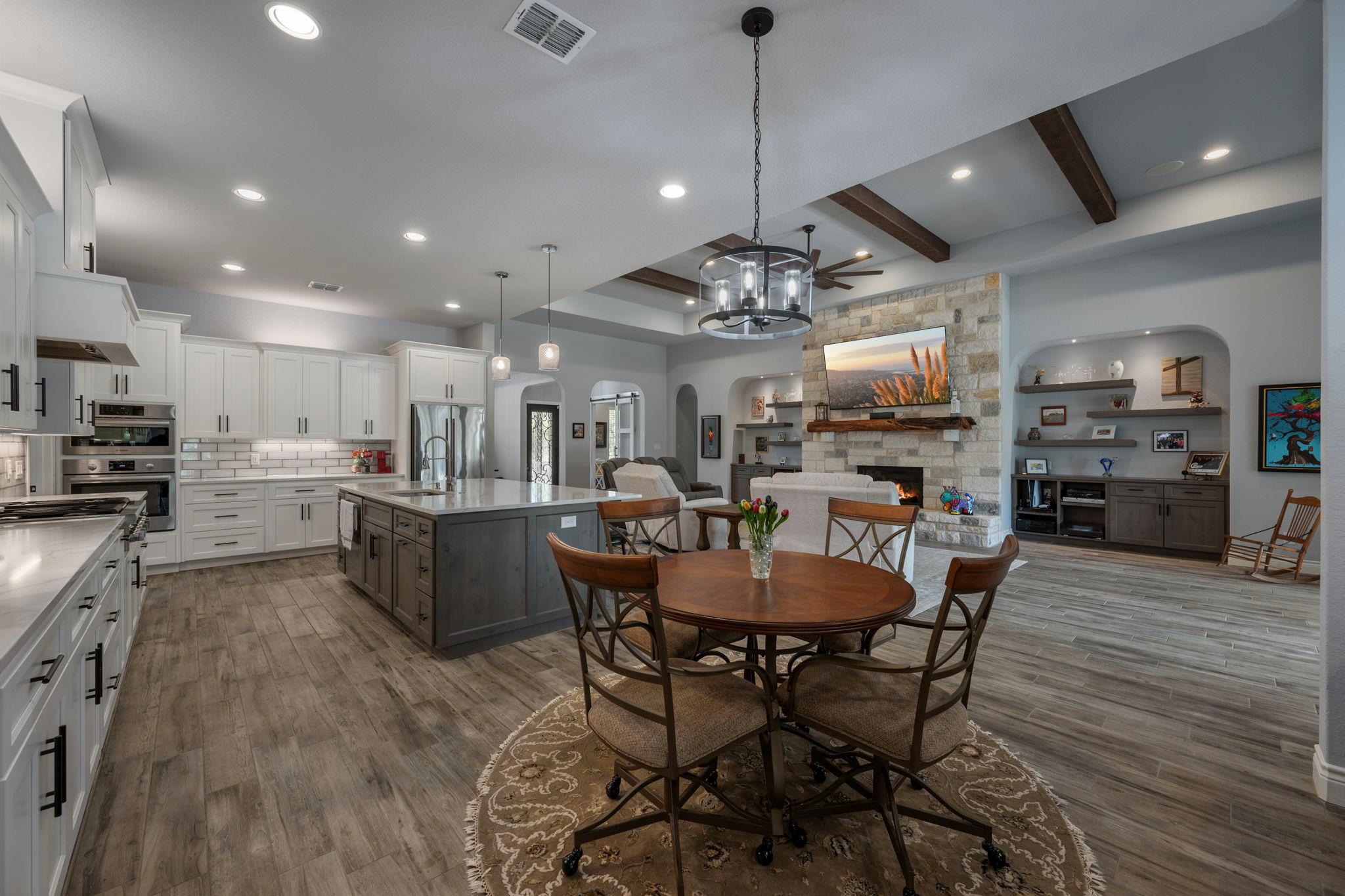 Image 10 of 40 For 864 Coyote Ridge Dr