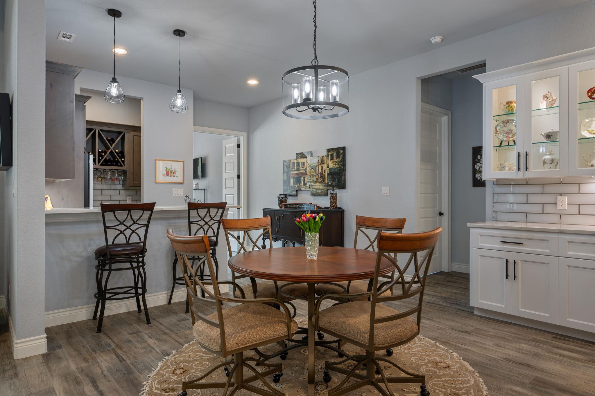 Image 11 of 40 For 864 Coyote Ridge Dr