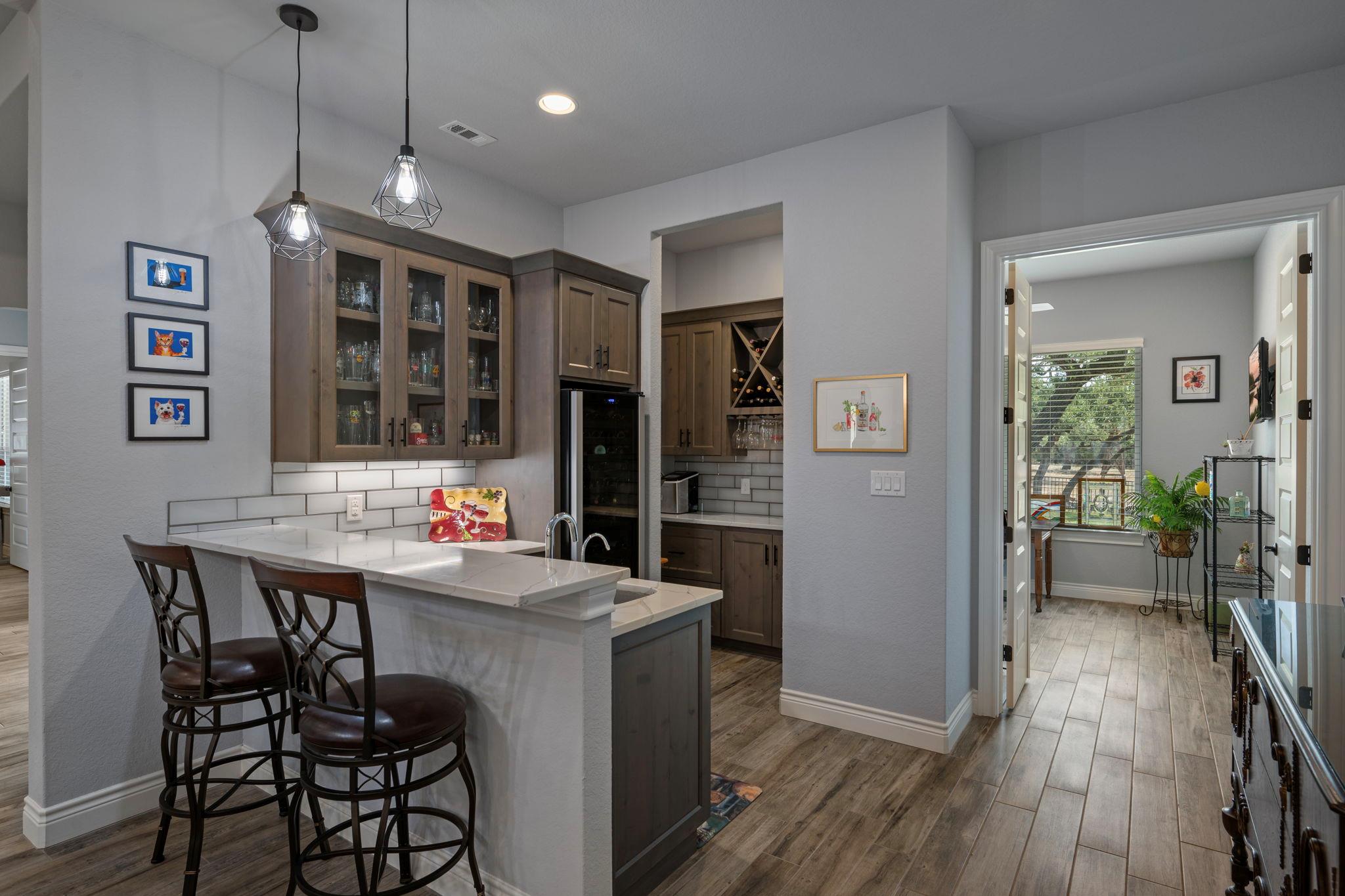 Image 12 of 40 For 864 Coyote Ridge Dr