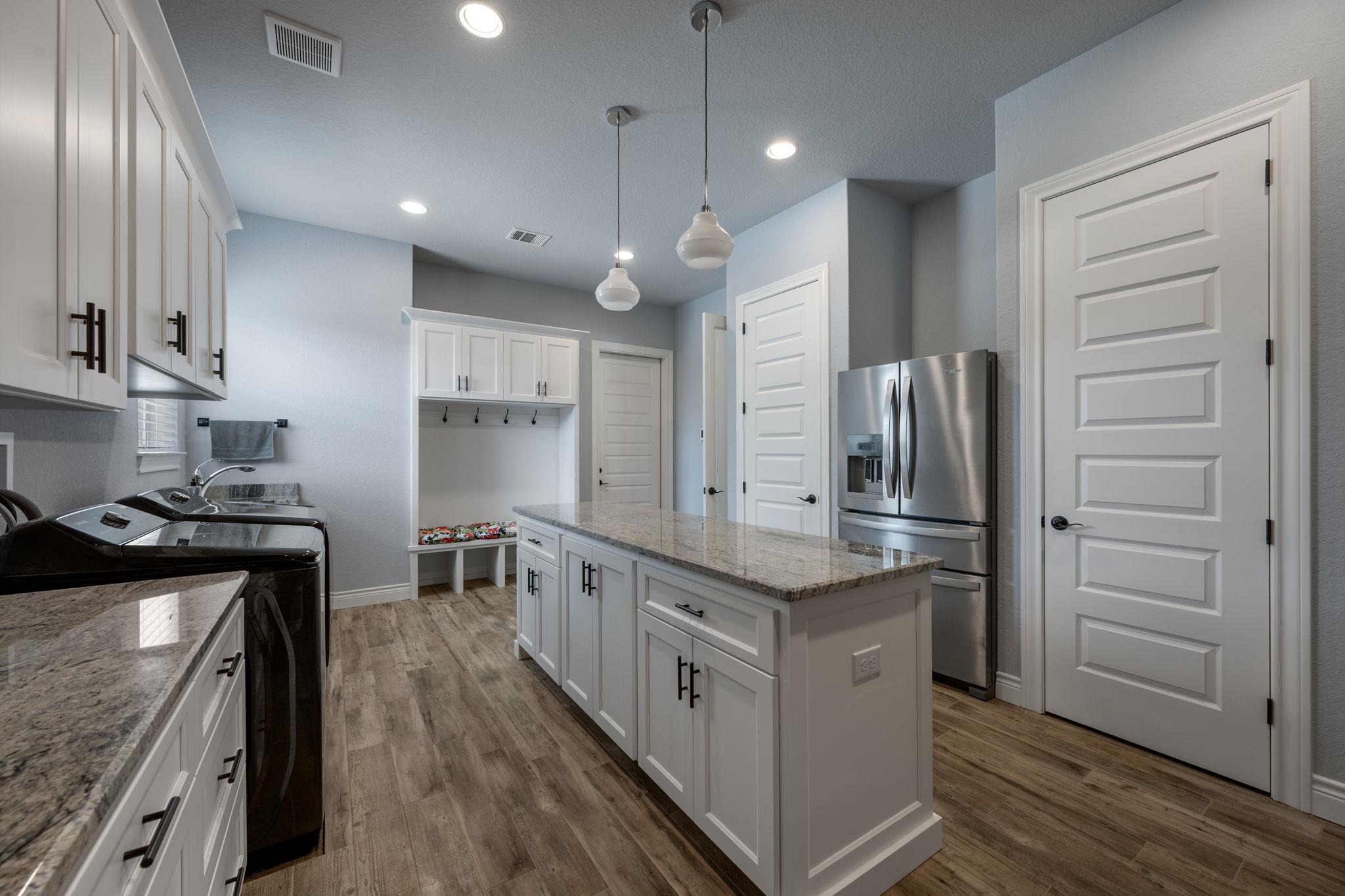 Image 15 of 40 For 864 Coyote Ridge Dr