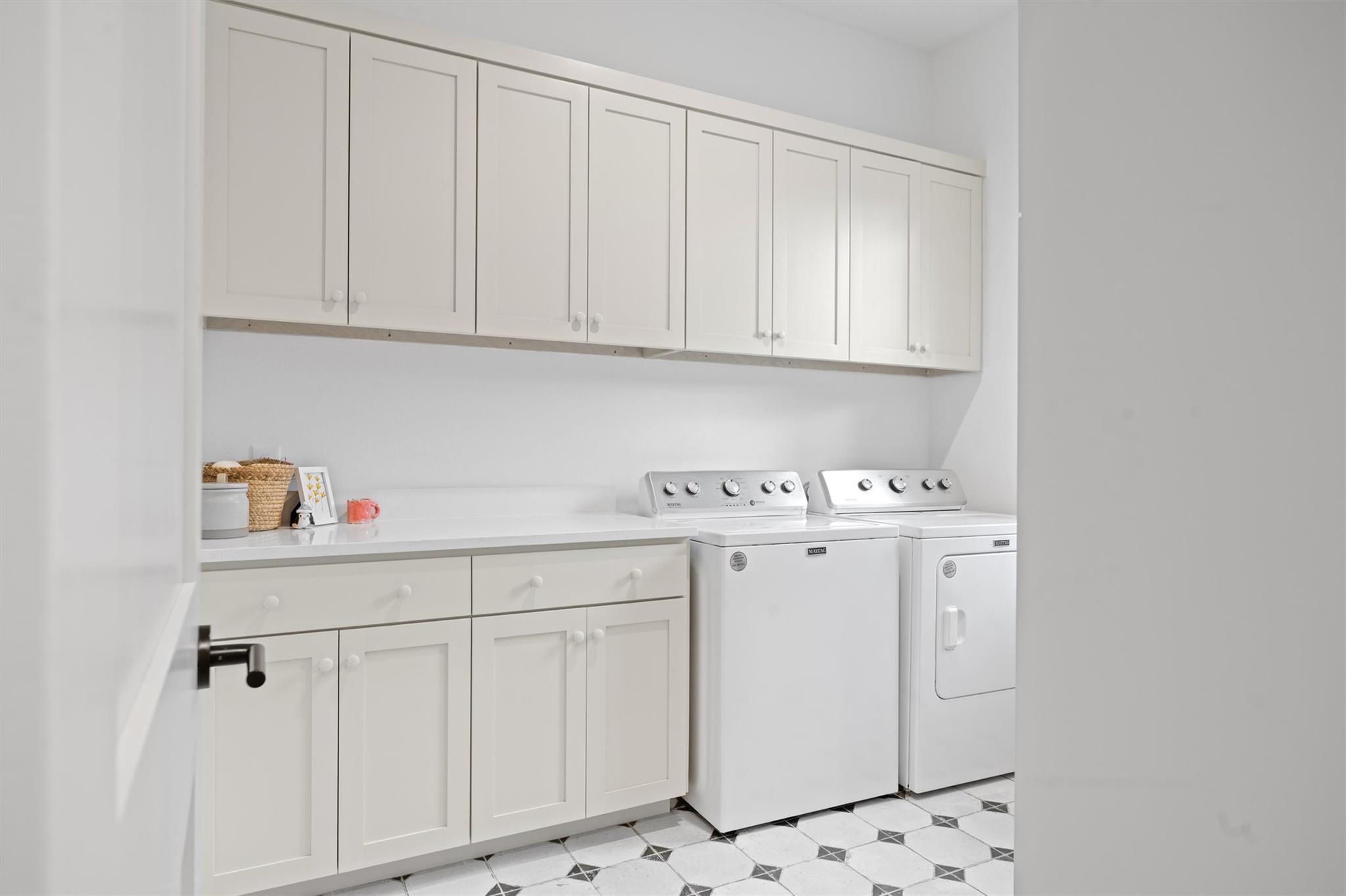 Image 18 of 40 For 7308 Admirals Park Dr