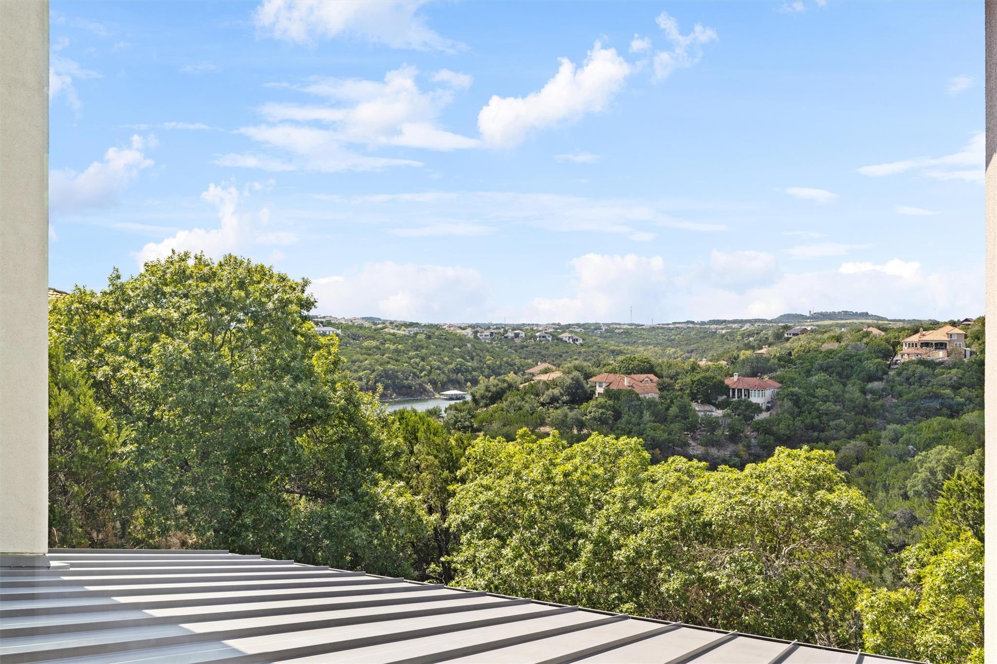 Image 23 of 40 For 7308 Admirals Park Dr