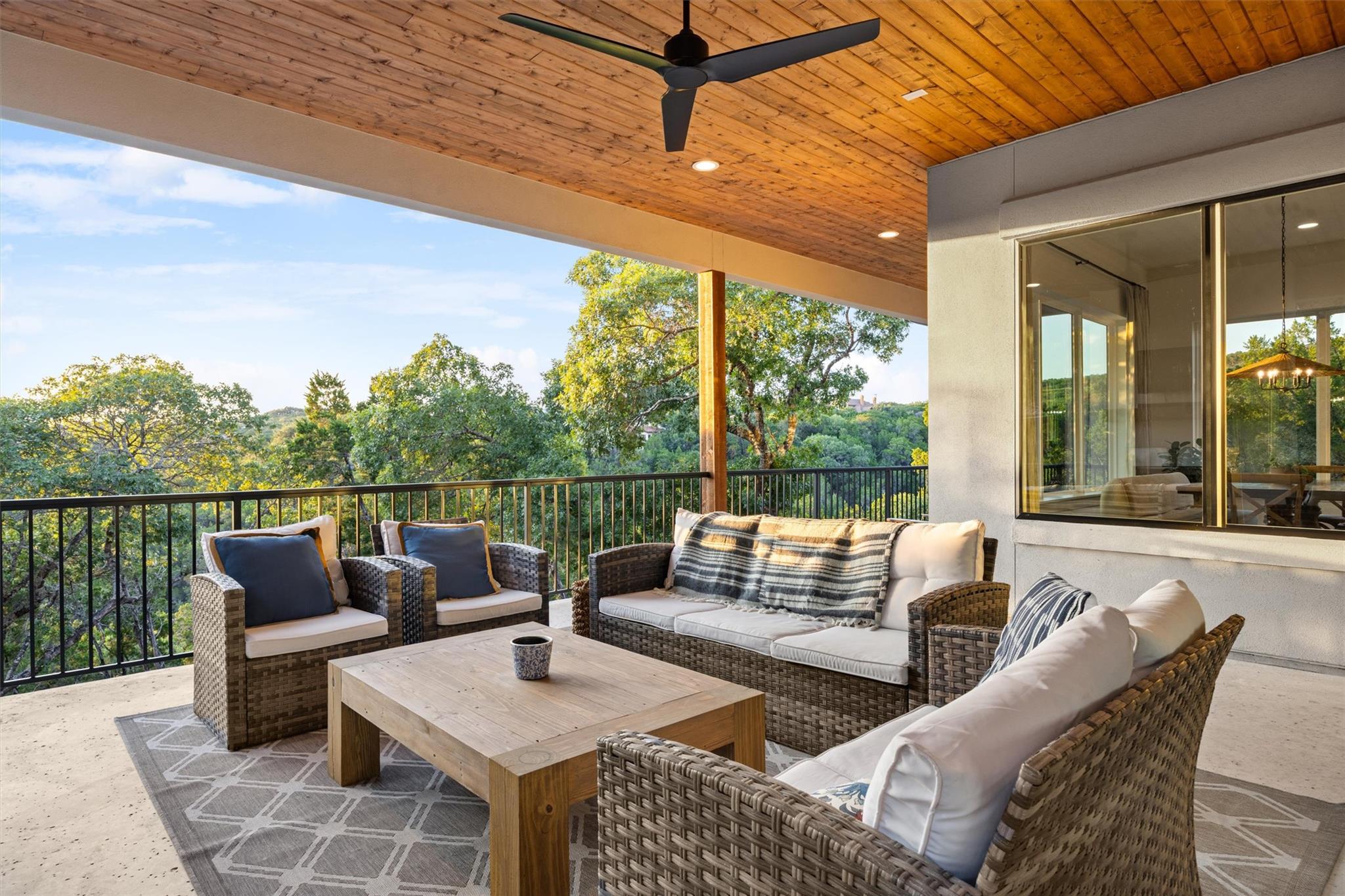 Image 32 of 40 For 7308 Admirals Park Dr