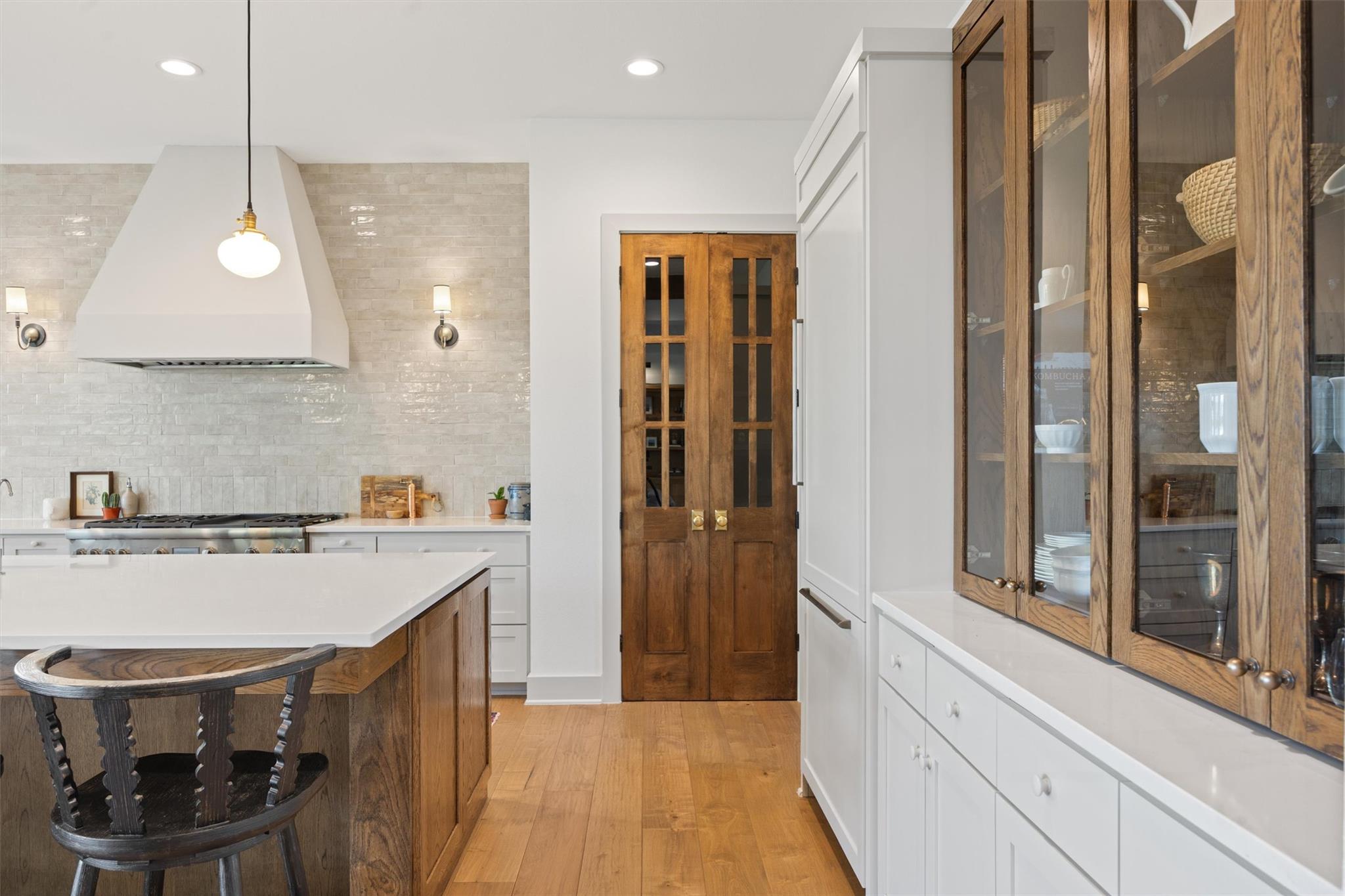 Image 8 of 40 For 7308 Admirals Park Dr