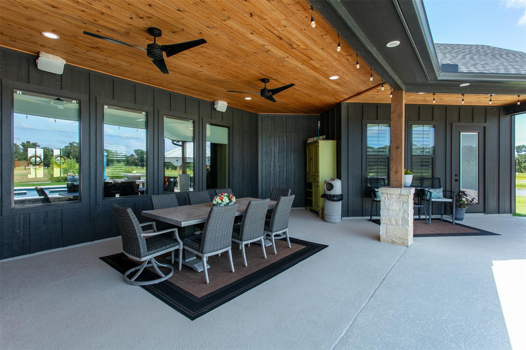 Image 28 of 40 For 1981 County Road 202