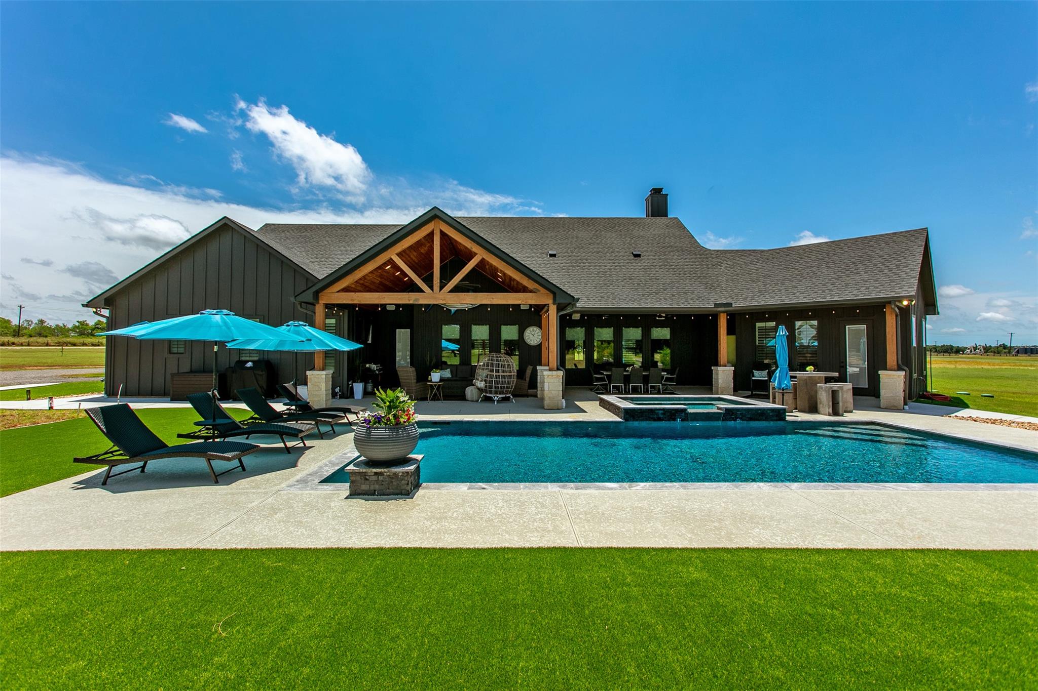 Image 3 of 40 For 1981 County Road 202