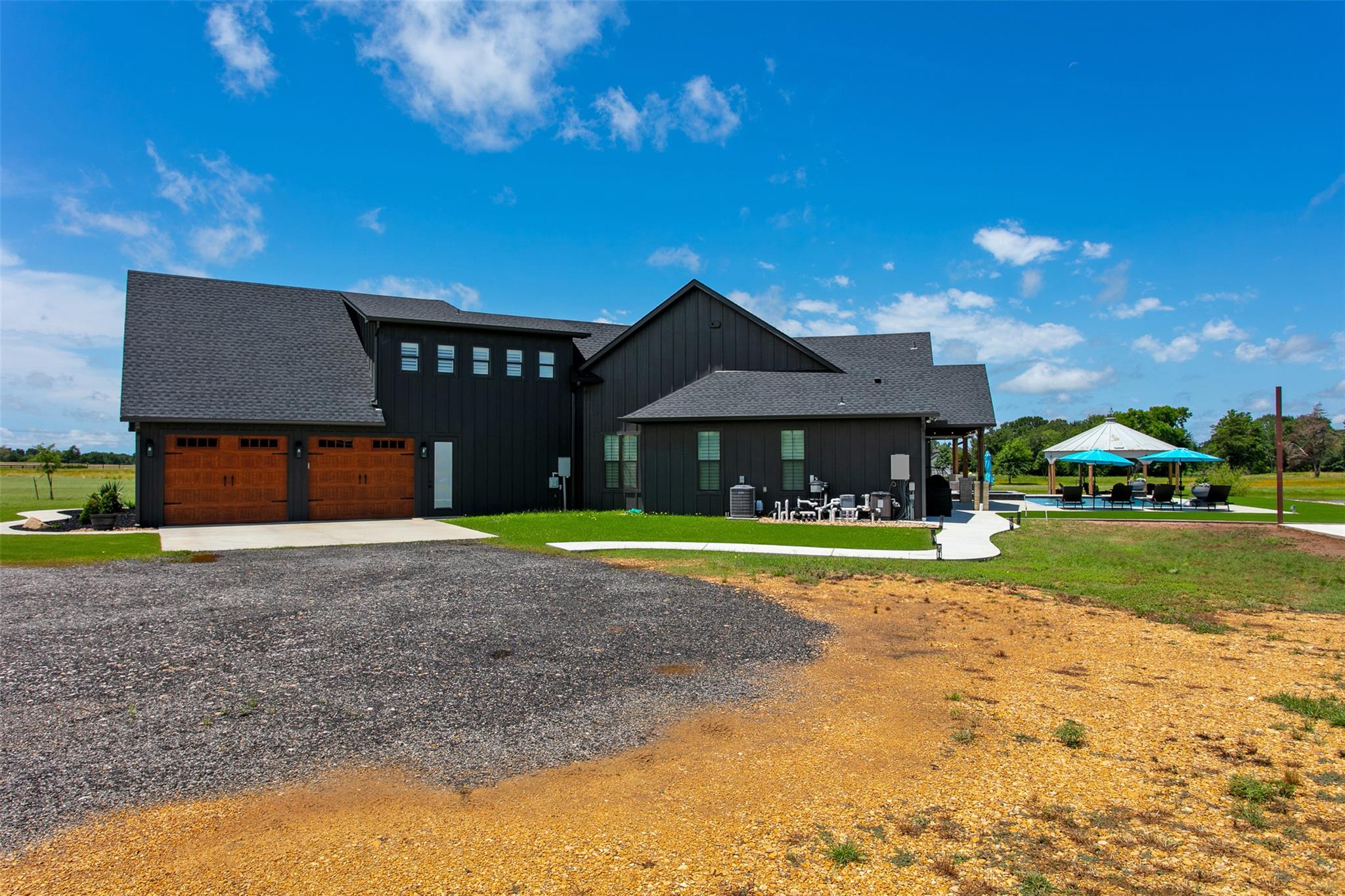 Image 31 of 40 For 1981 County Road 202