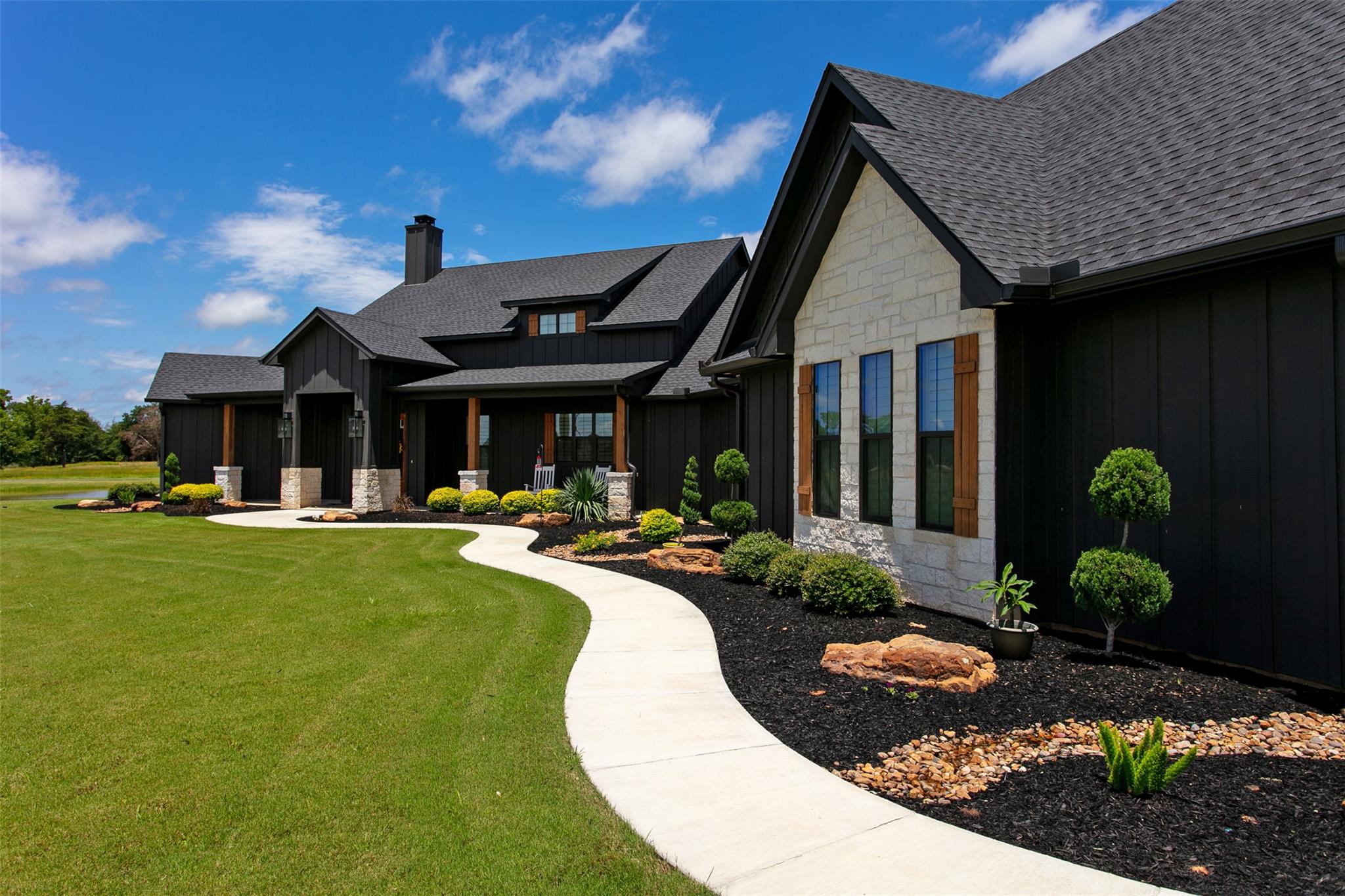 Image 5 of 40 For 1981 County Road 202