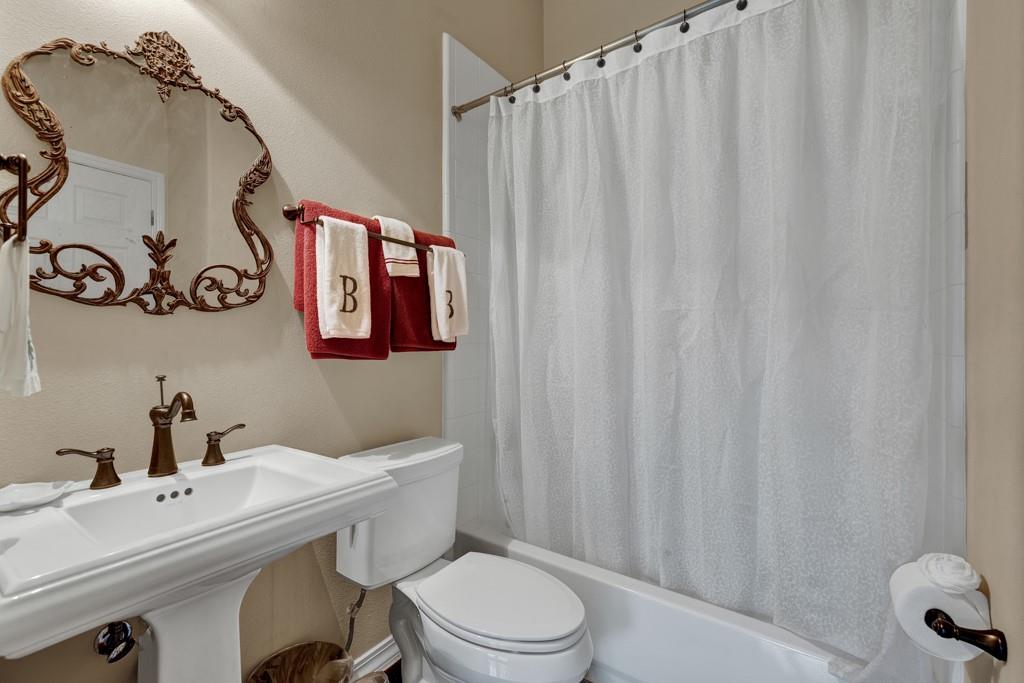 Image 16 of 40 For 120 Oak Hideaway Dr