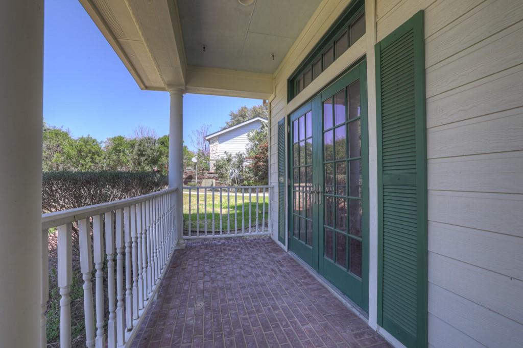 Image 9 of 40 For 120 Oak Hideaway Dr