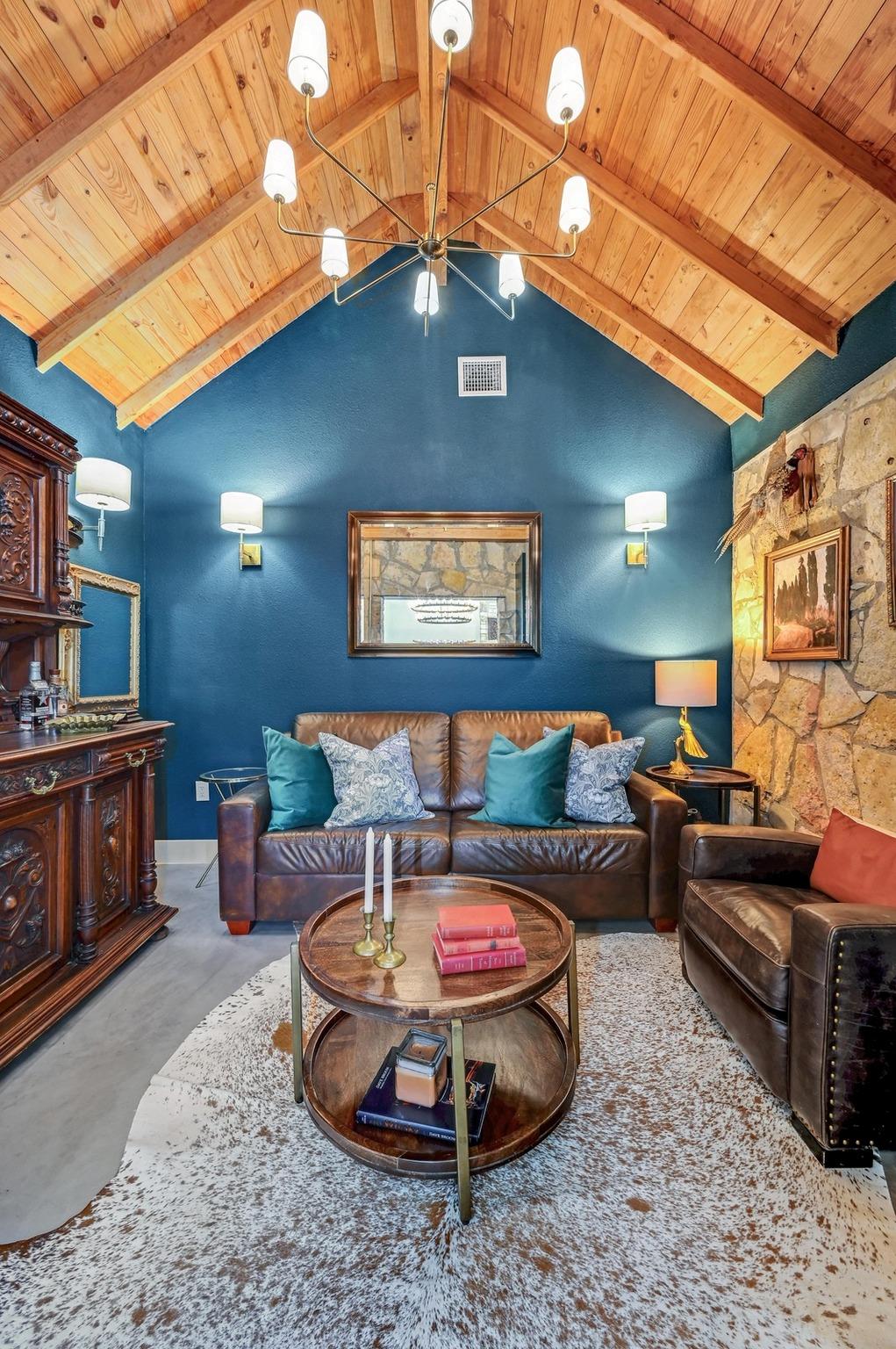 Image 13 of 35 For 1668 Rocky Road