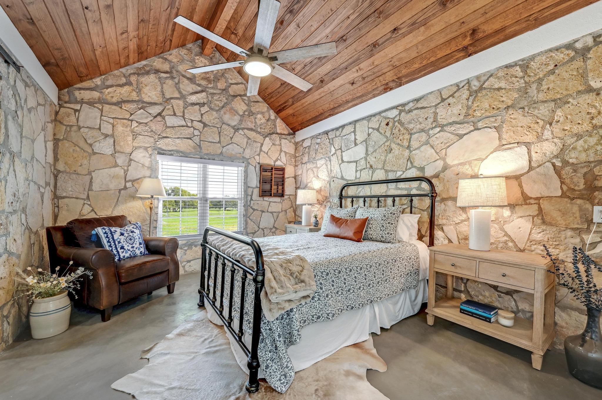 Image 21 of 35 For 1668 Rocky Road