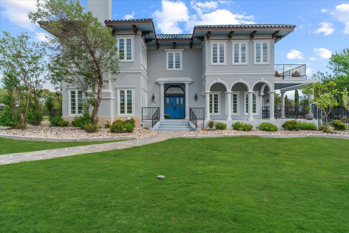 Details for 829 Kings Point Dr, Canyon Lake, TX 78133