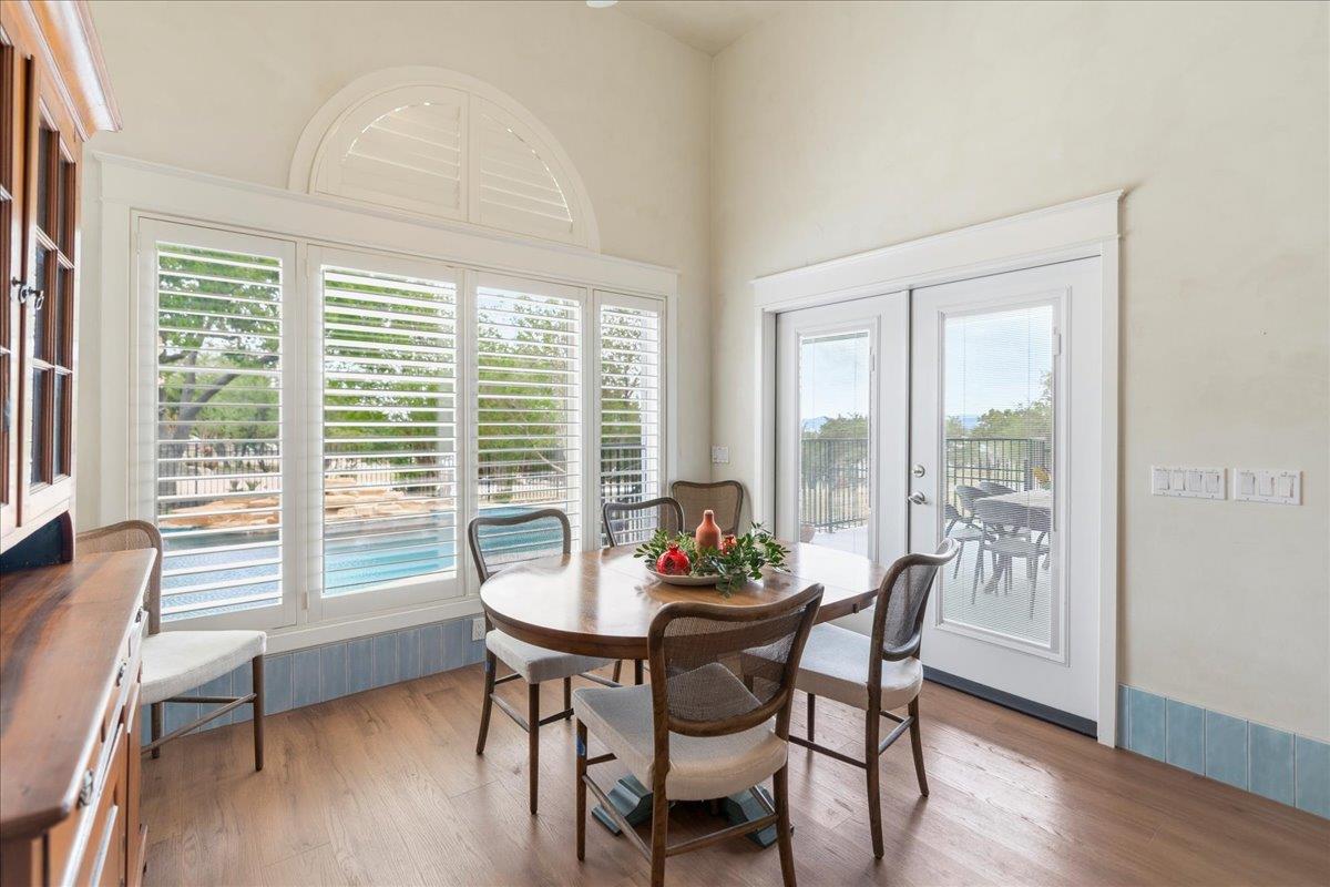 Image 10 of 33 For 829 Kings Point Dr