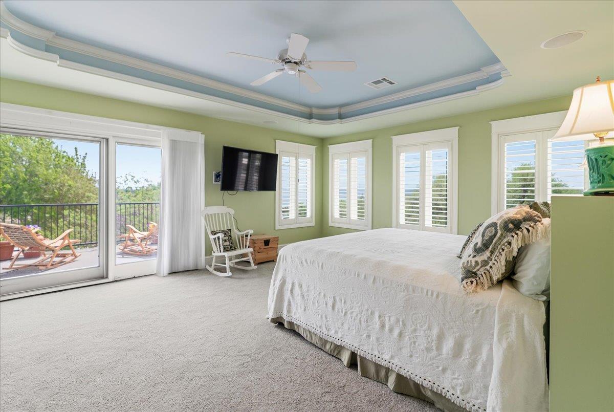 Image 14 of 33 For 829 Kings Point Dr