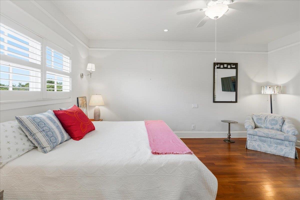 Image 20 of 33 For 829 Kings Point Dr