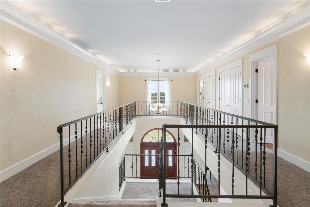 Image 24 of 33 For 829 Kings Point Dr