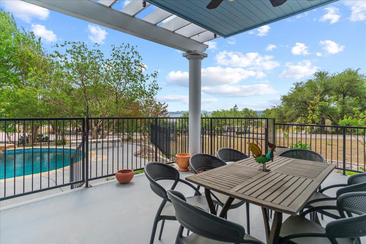 Image 5 of 33 For 829 Kings Point Dr