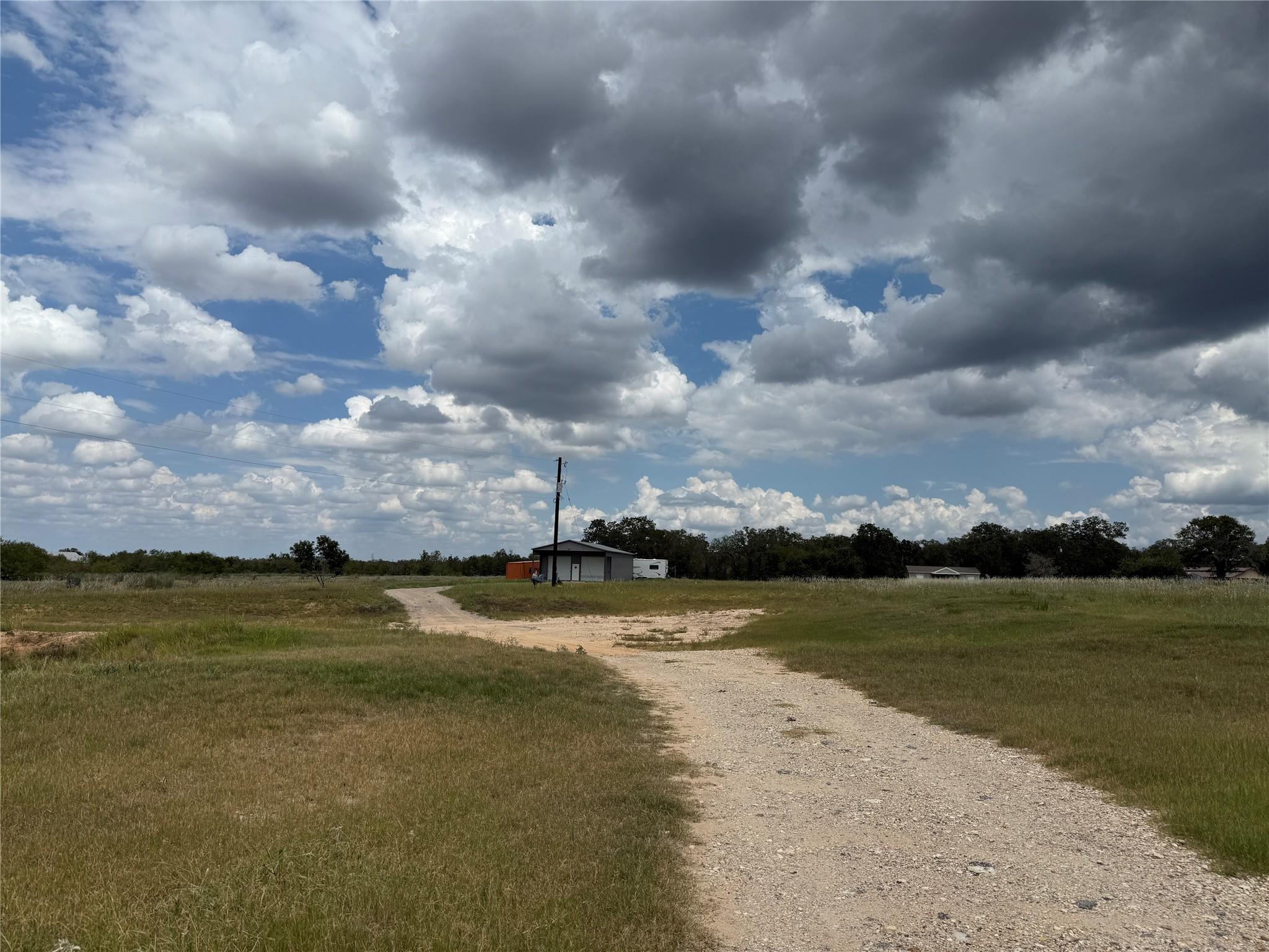 Image 2 of 17 For 386 Old Colony Rd