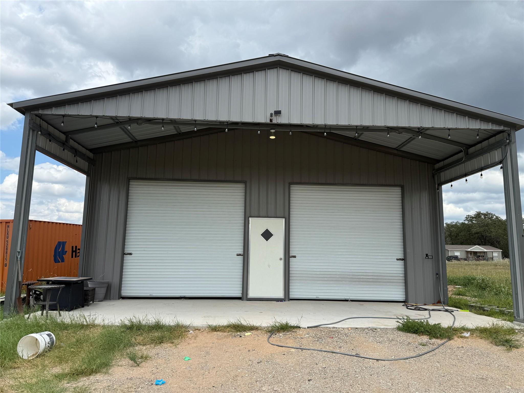 Image 8 of 17 For 386 Old Colony Rd