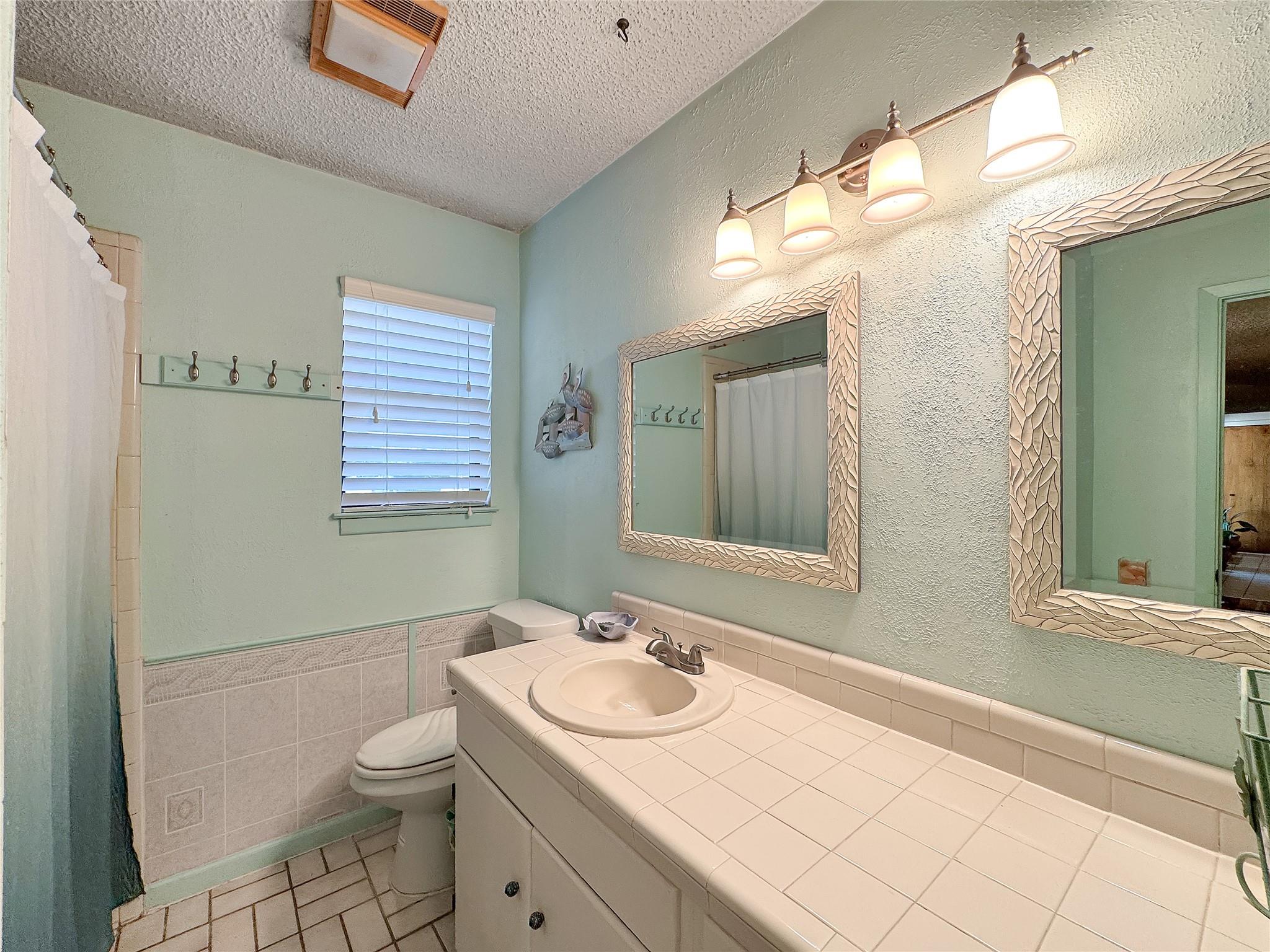 Image 31 of 39 For 12055 Rebecca Creek Rd