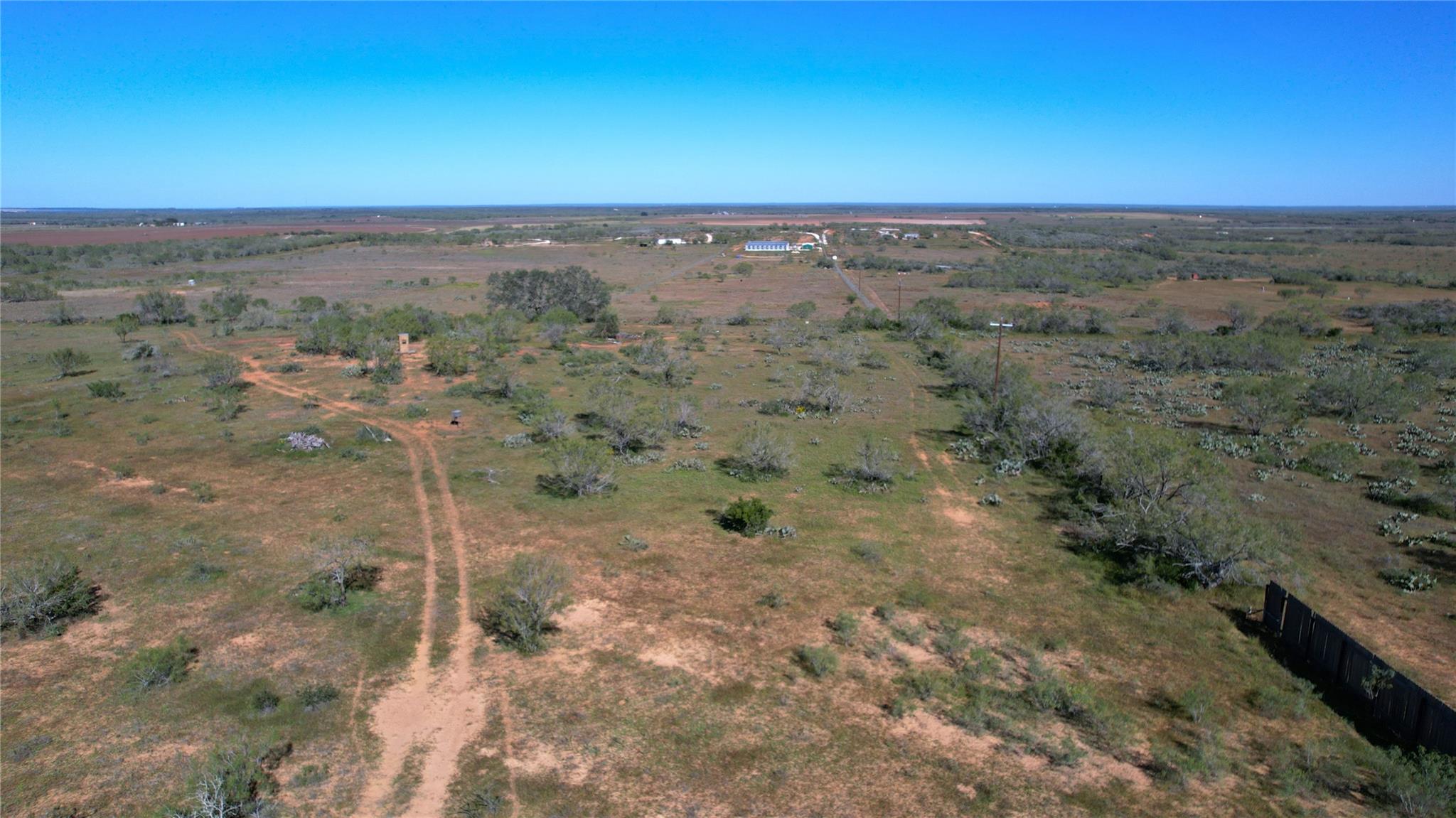 Image 23 of 36 For 1913 County Road 3000