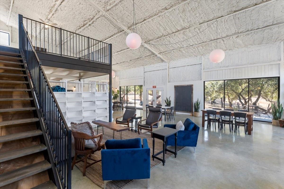 Image 13 of 40 For 272 Rocky Rd