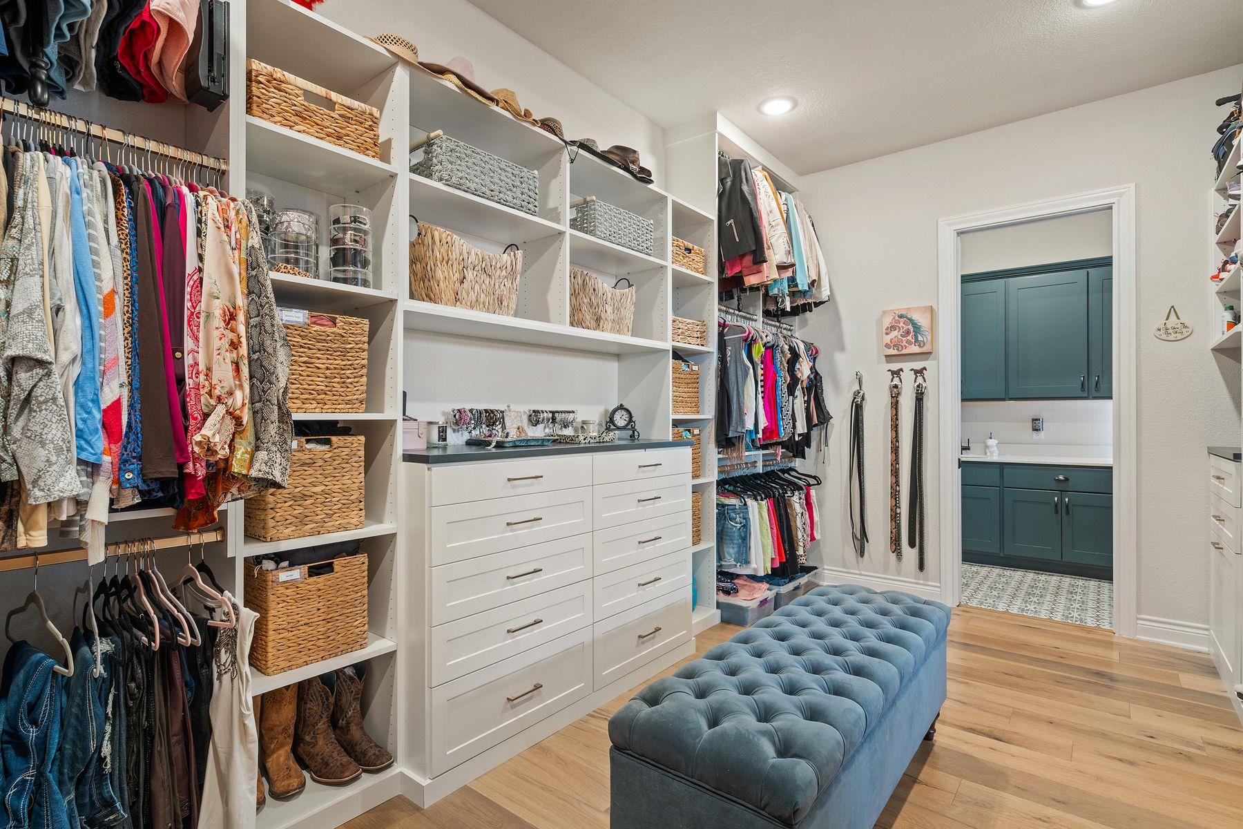 Image 32 of 35 For 1000 Flint Ridge Trl