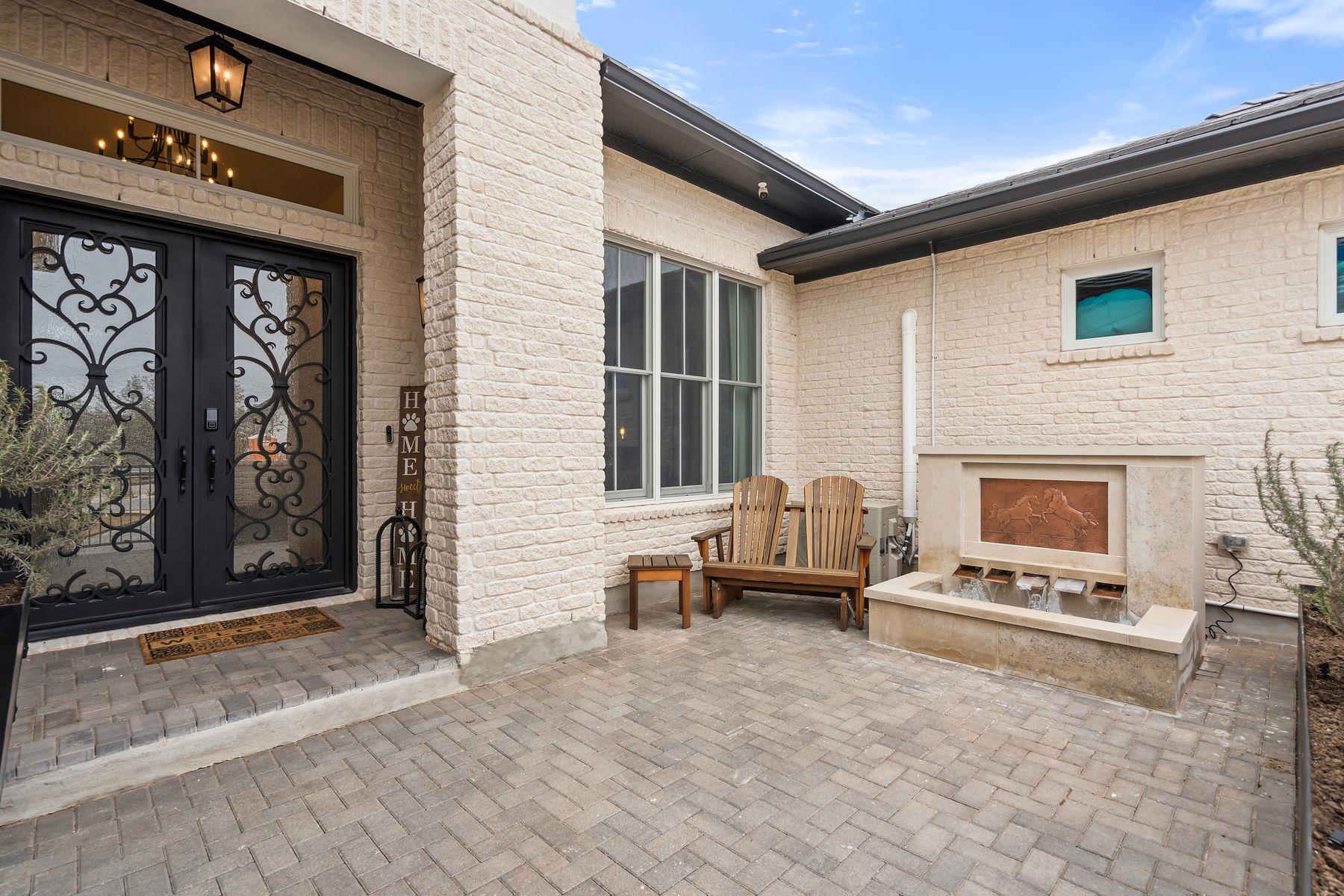 Image 5 of 35 For 1000 Flint Ridge Trl