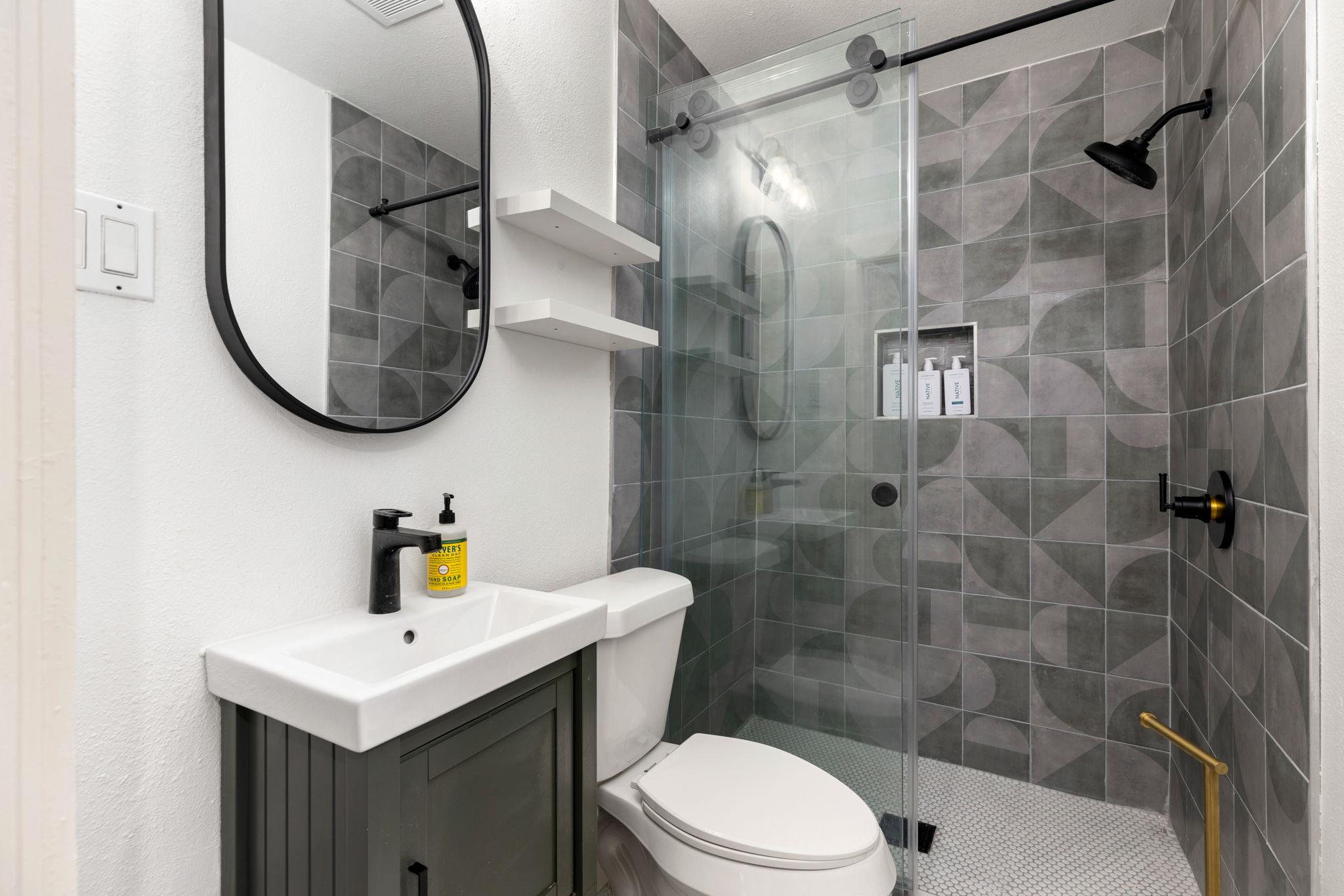 Image 15 of 24 For 110 Craig Pl 1