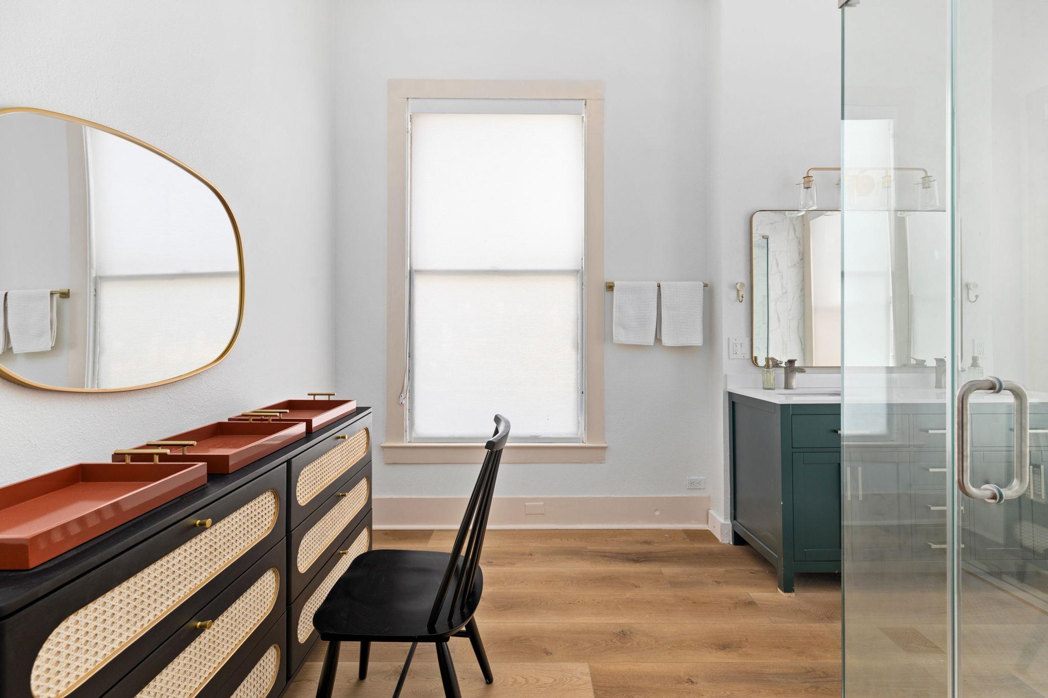 Image 21 of 24 For 110 Craig Pl 1