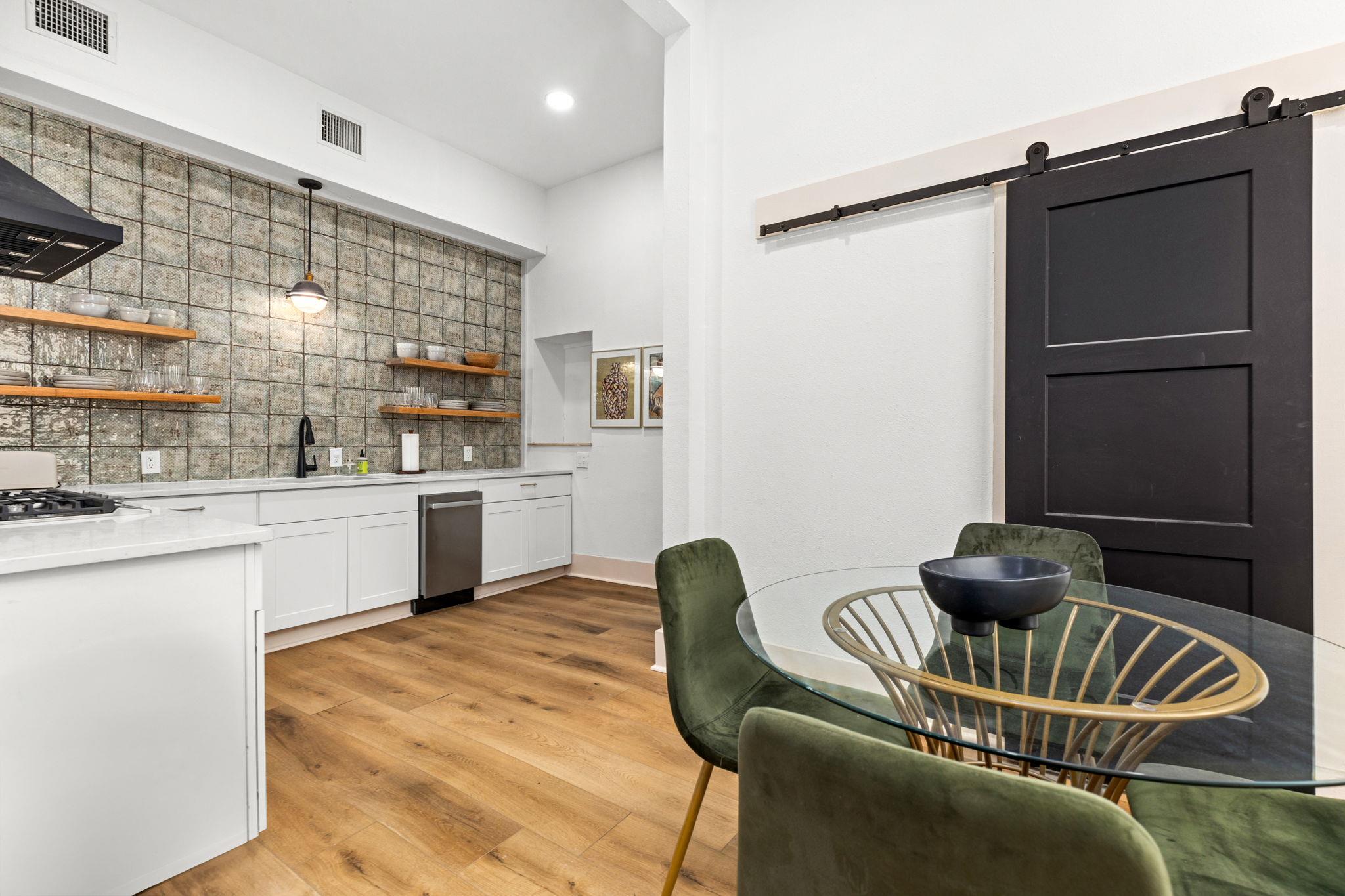 Image 9 of 24 For 110 Craig Pl 1